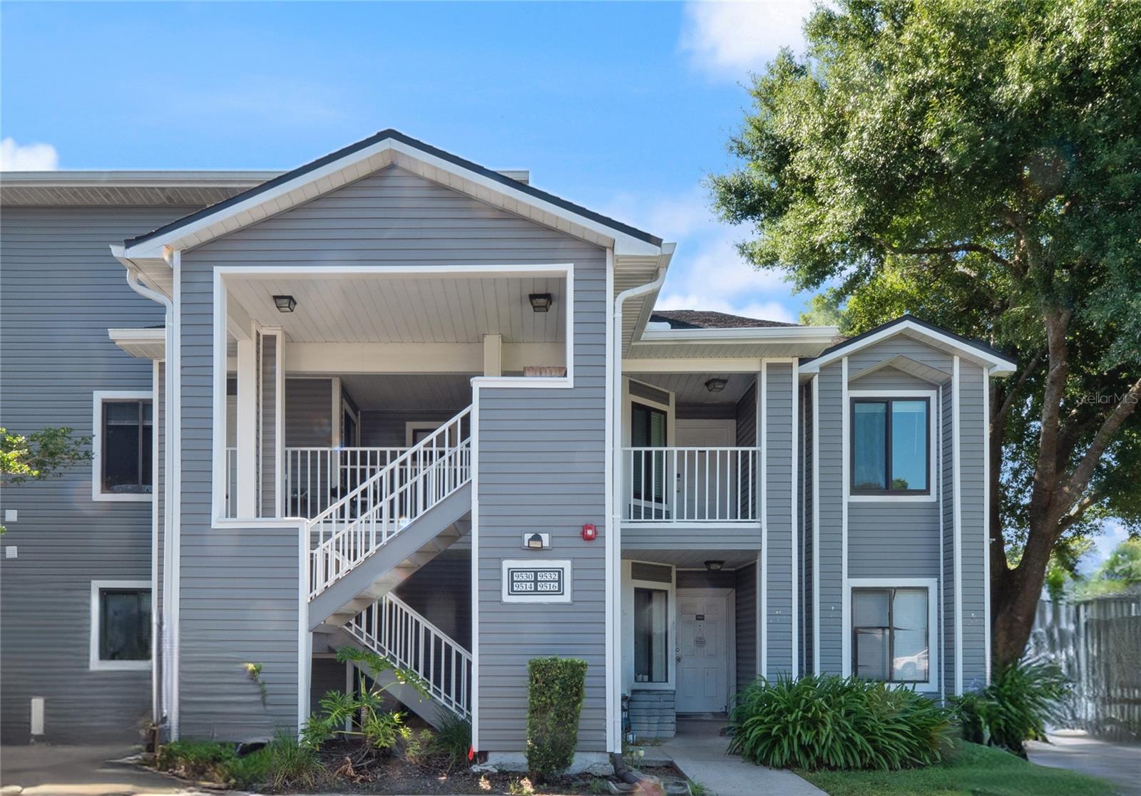 9532 DARIEN AVE #9532