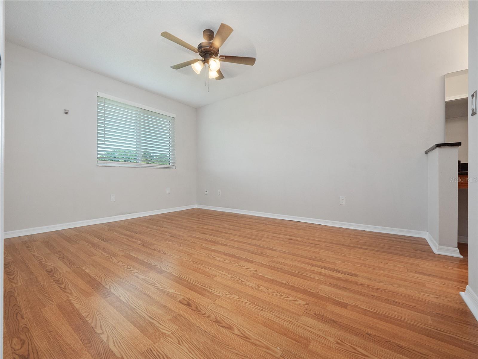 9532 DARIEN AVE #9532