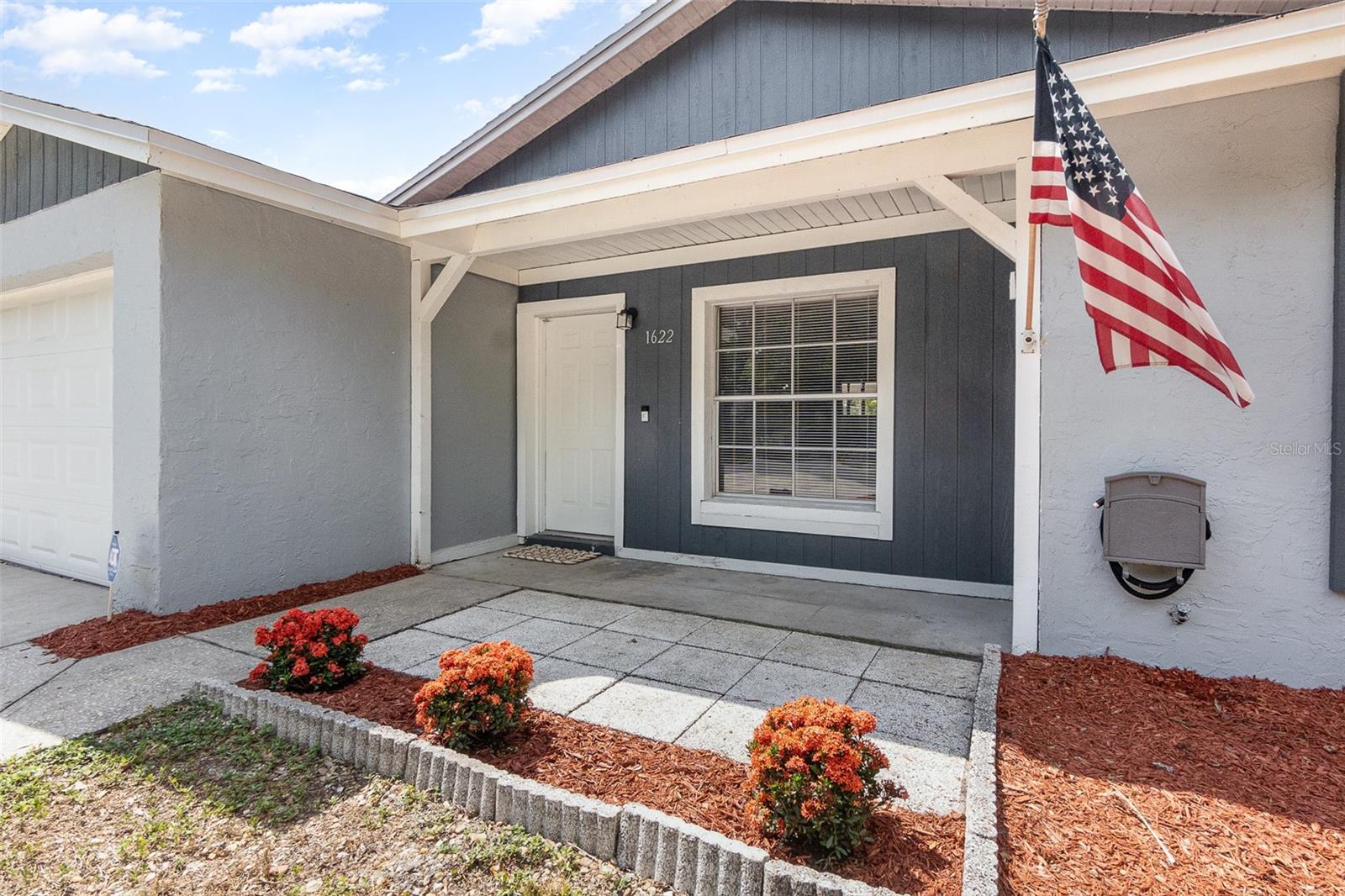 1622 CRYSTALVIEW TRL