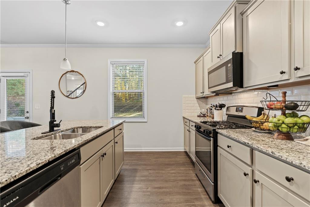 97 Hummingbird Trail