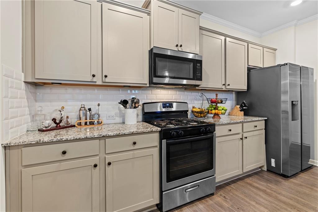 97 Hummingbird Trail