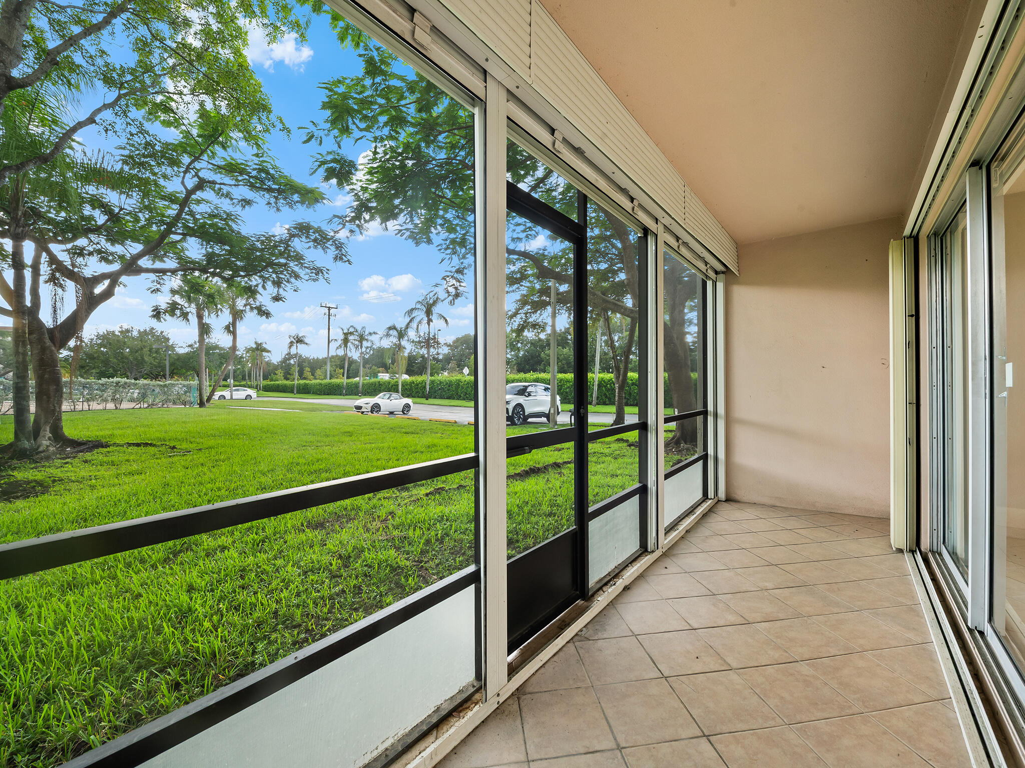 550 SW 137 Avenue L114