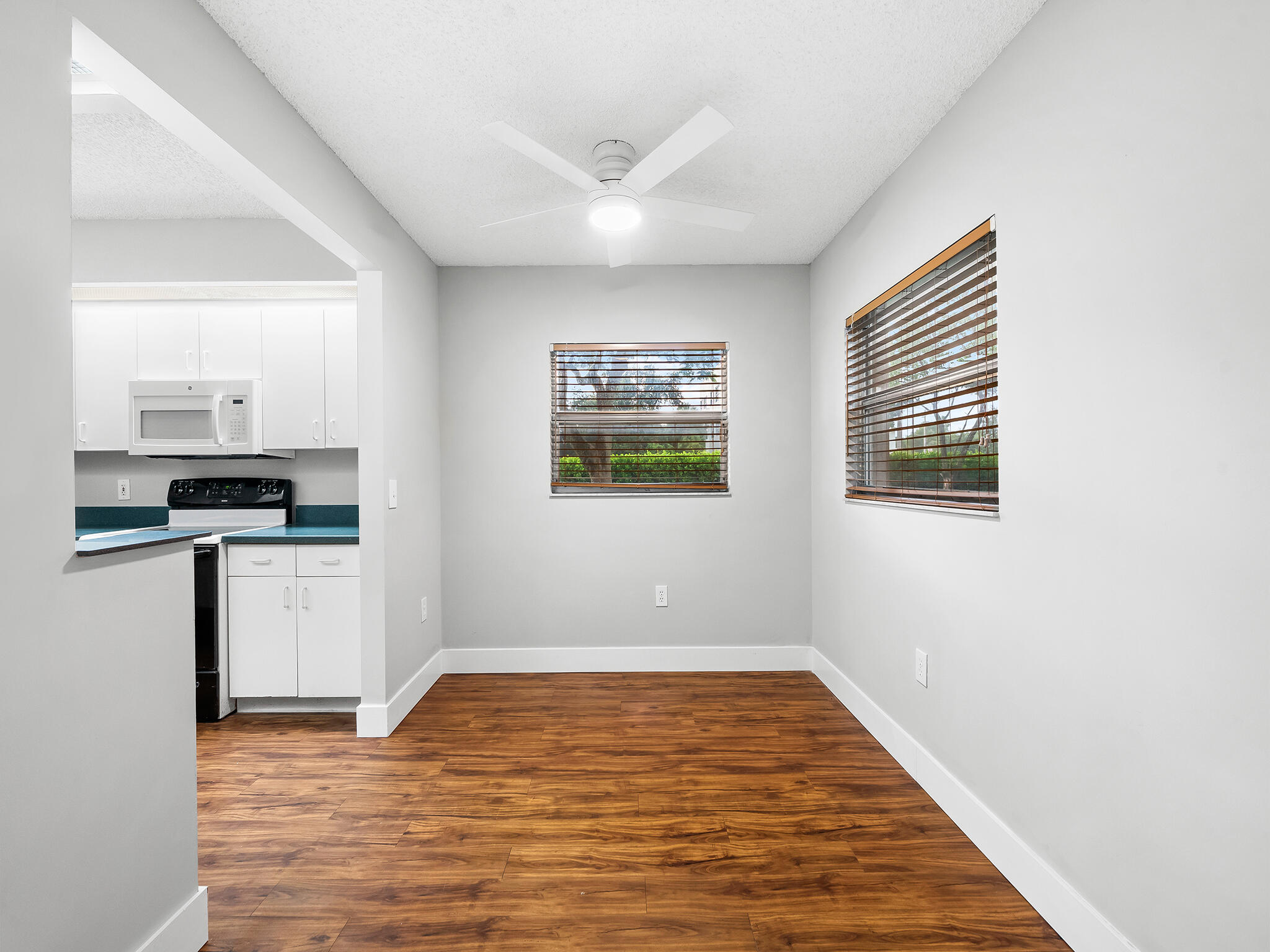 550 SW 137 Avenue L114