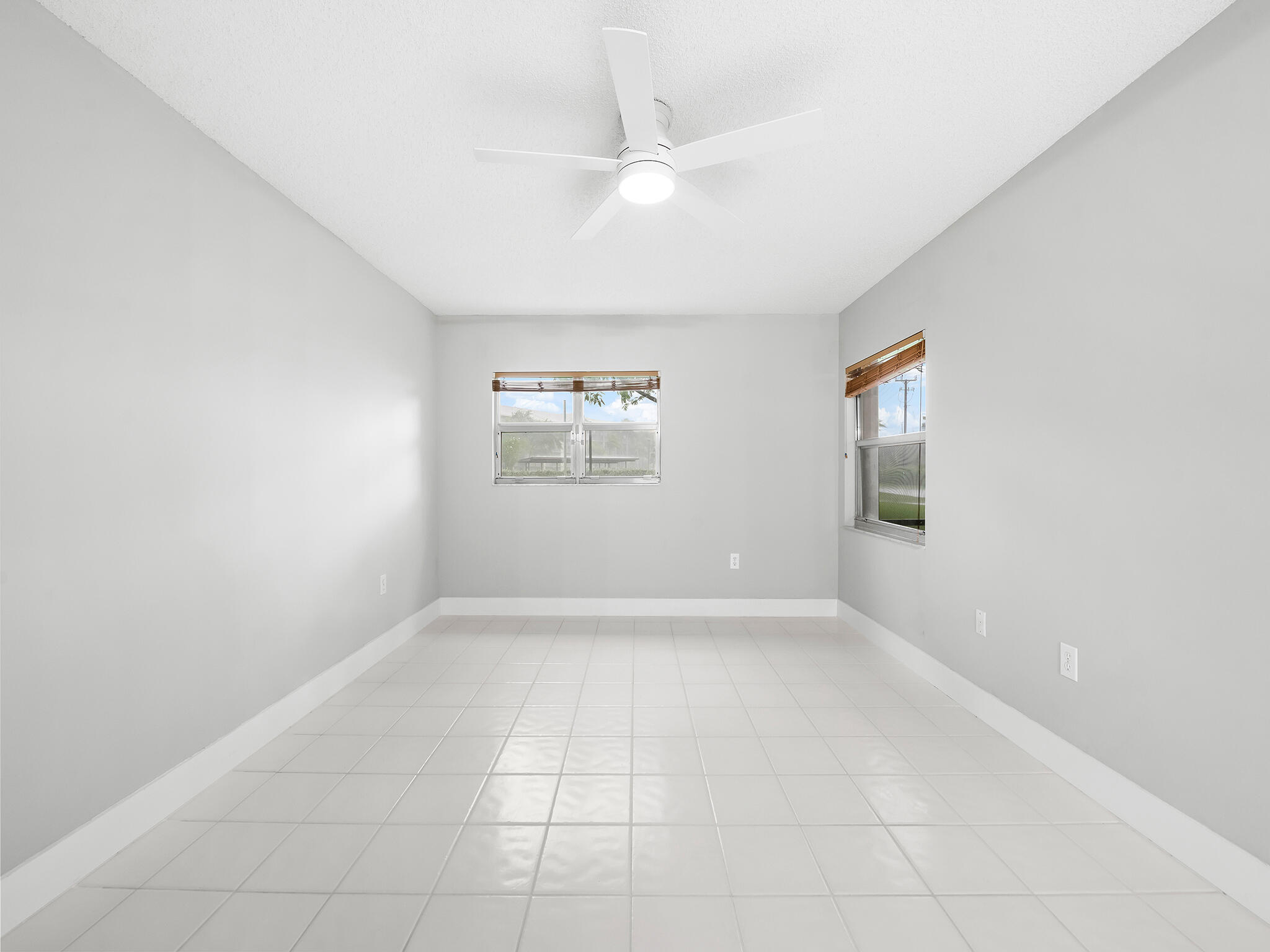 550 SW 137 Avenue L114