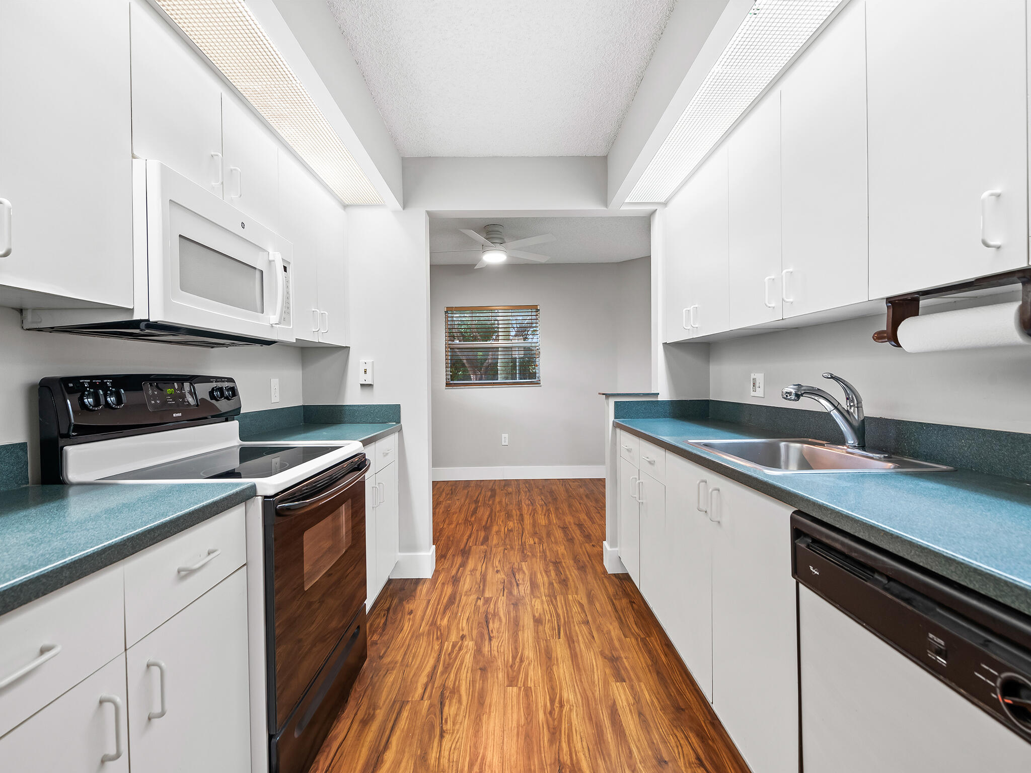 550 SW 137 Avenue L114
