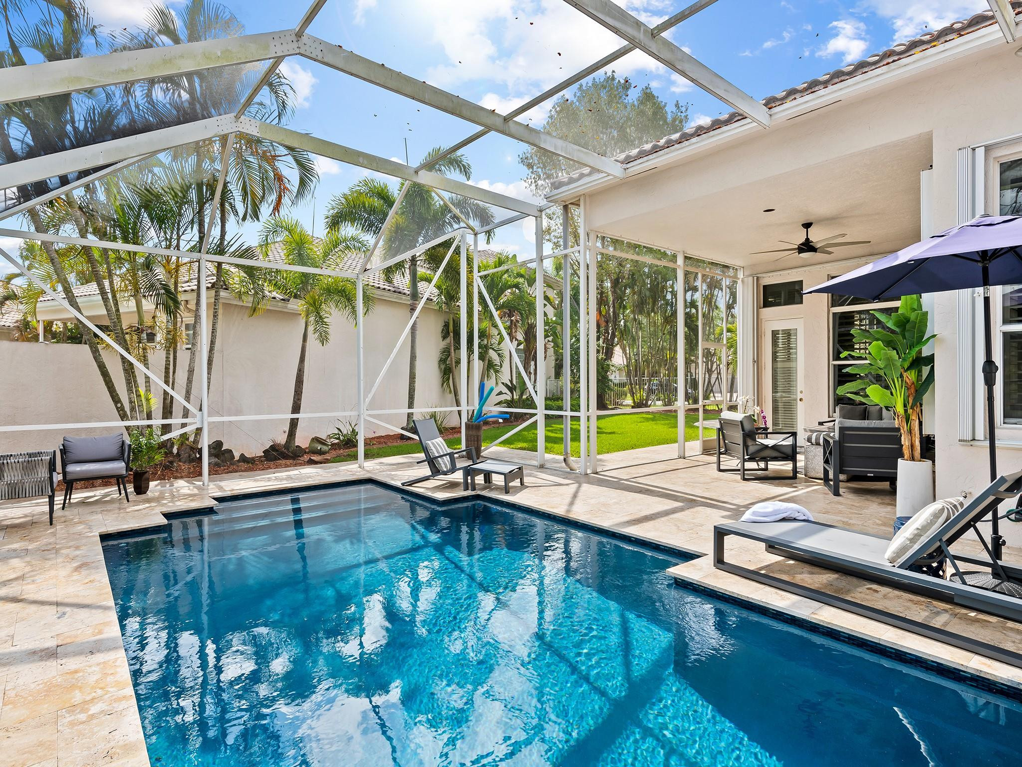 2548 Bay Pointe Dr