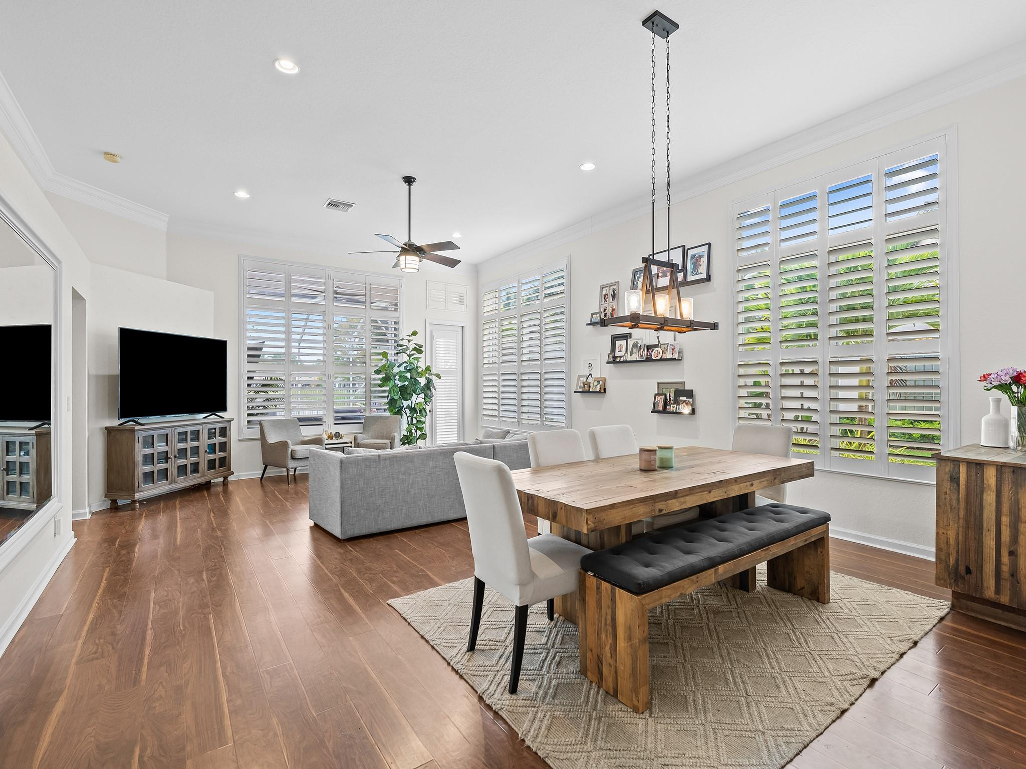 2548 Bay Pointe Dr
