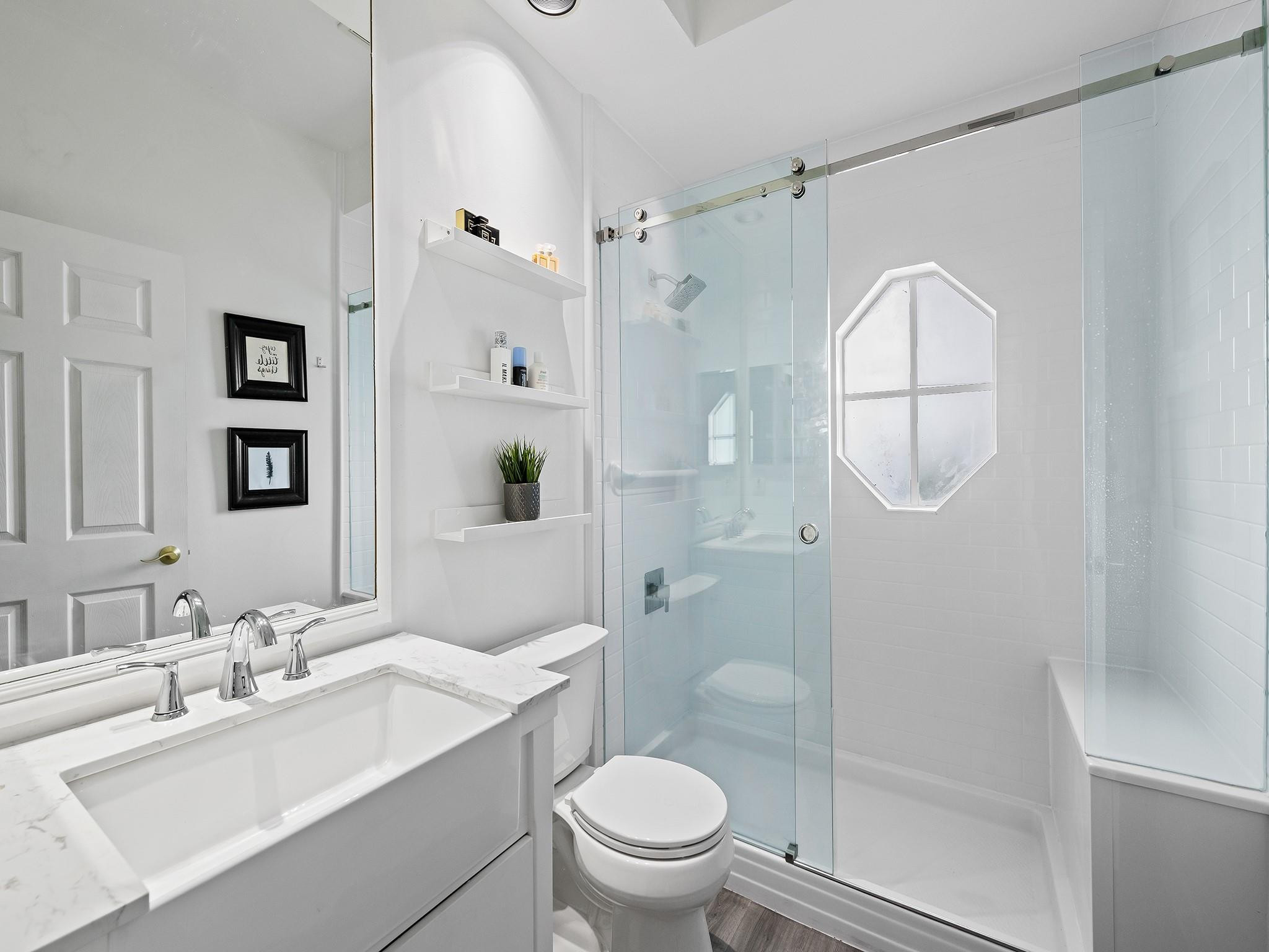 2548 Bay Pointe Dr