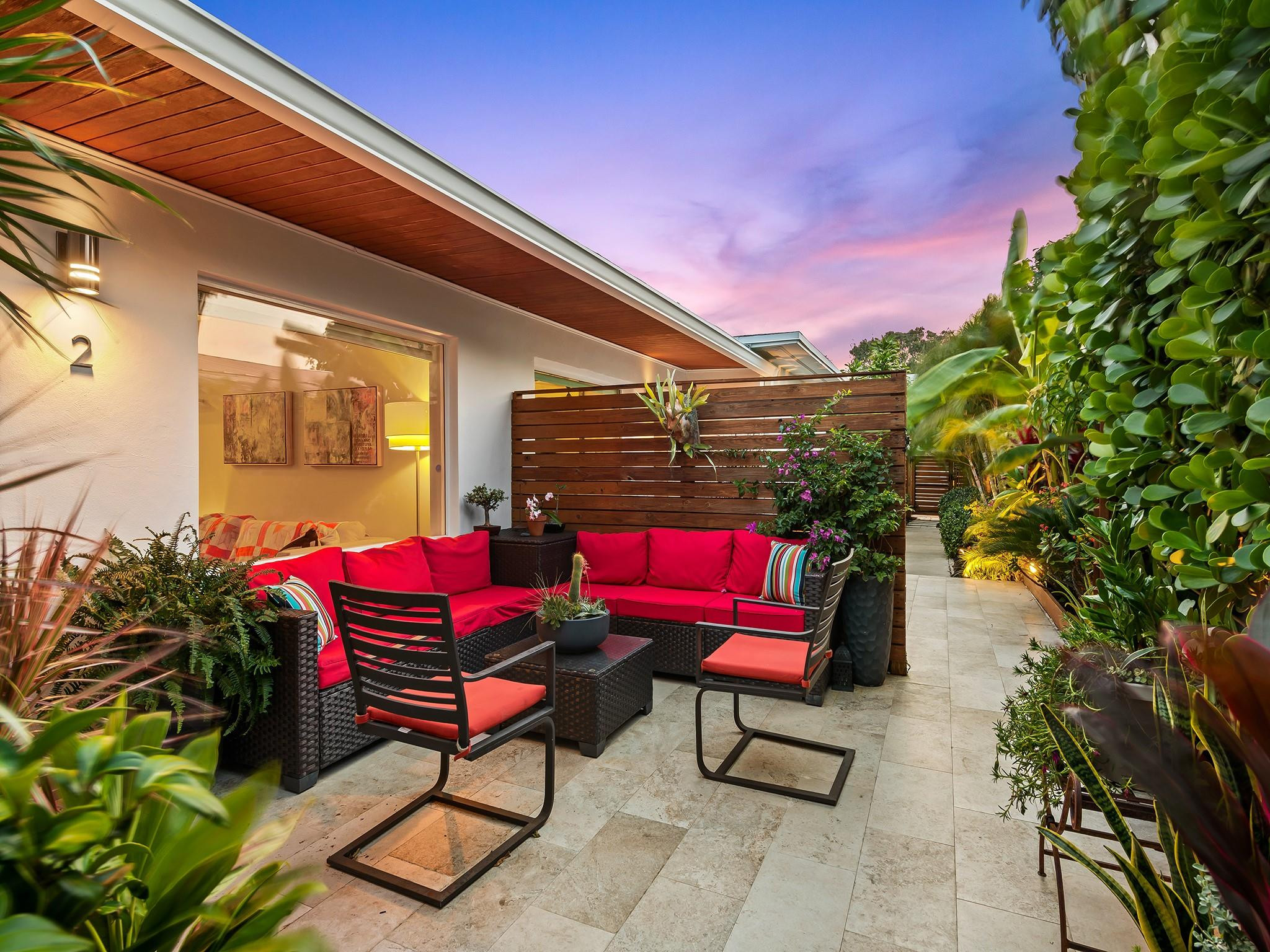 808 NE 17th Way