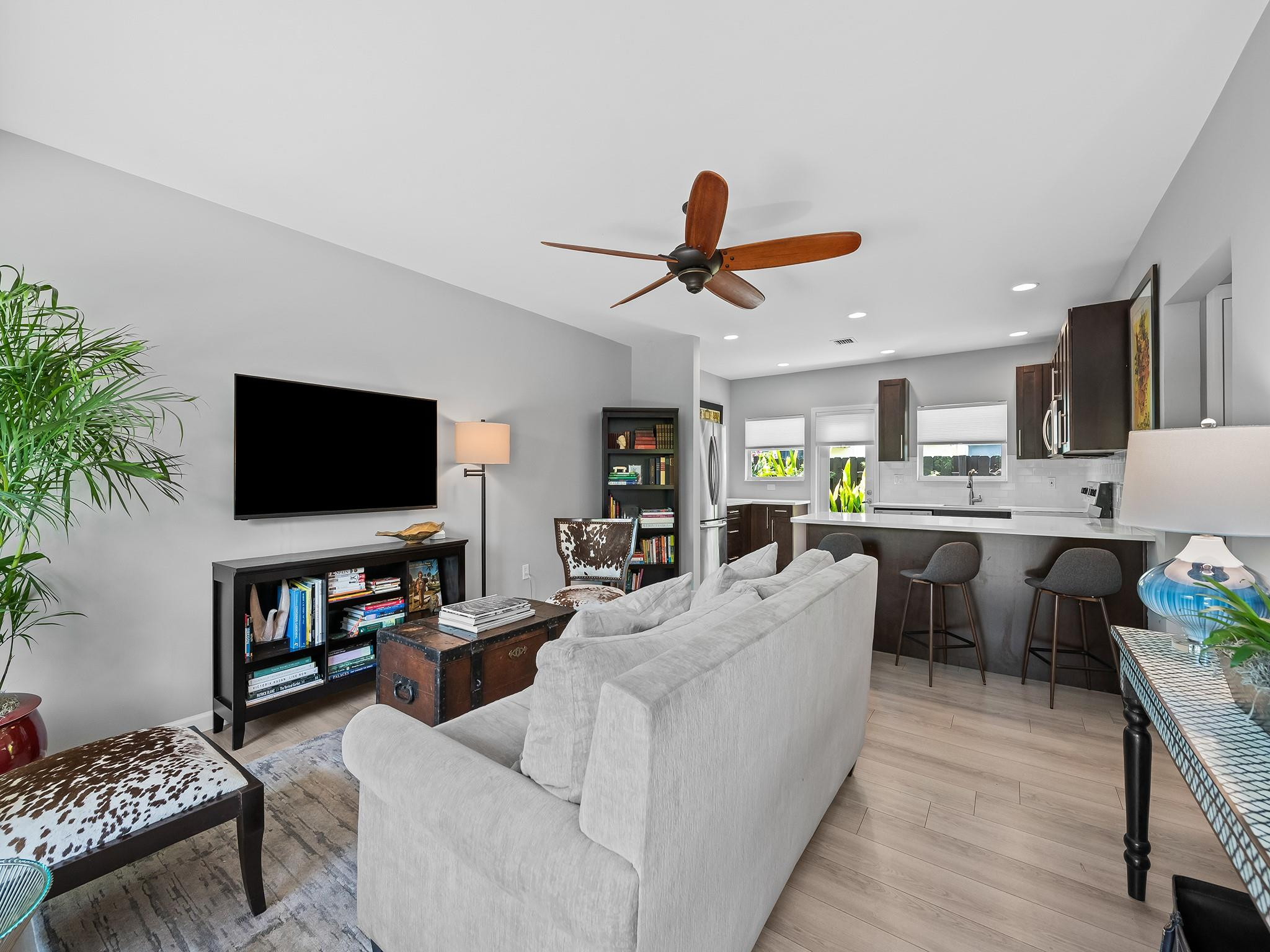 808 NE 17th Way
