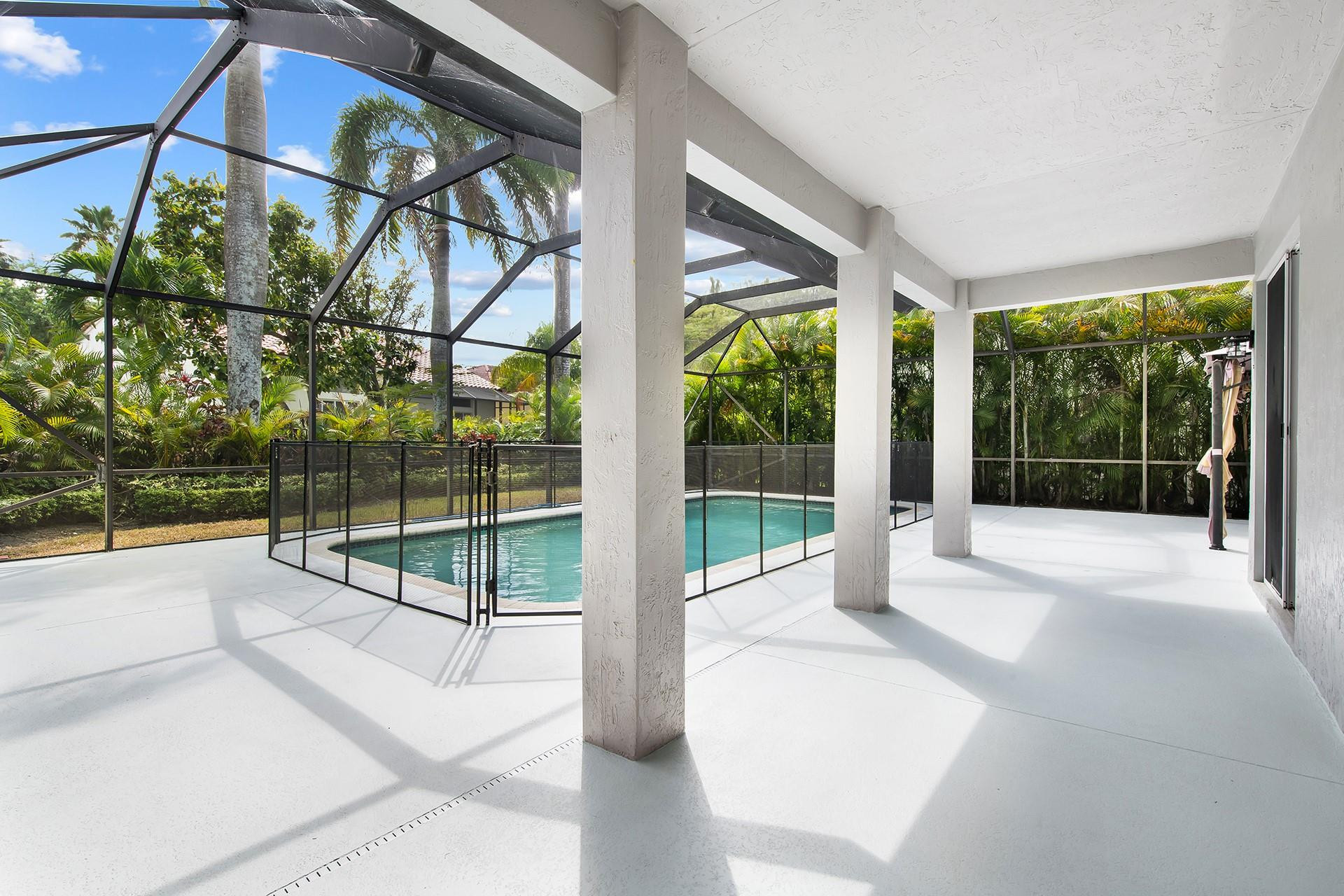 1204 Camellia Cir