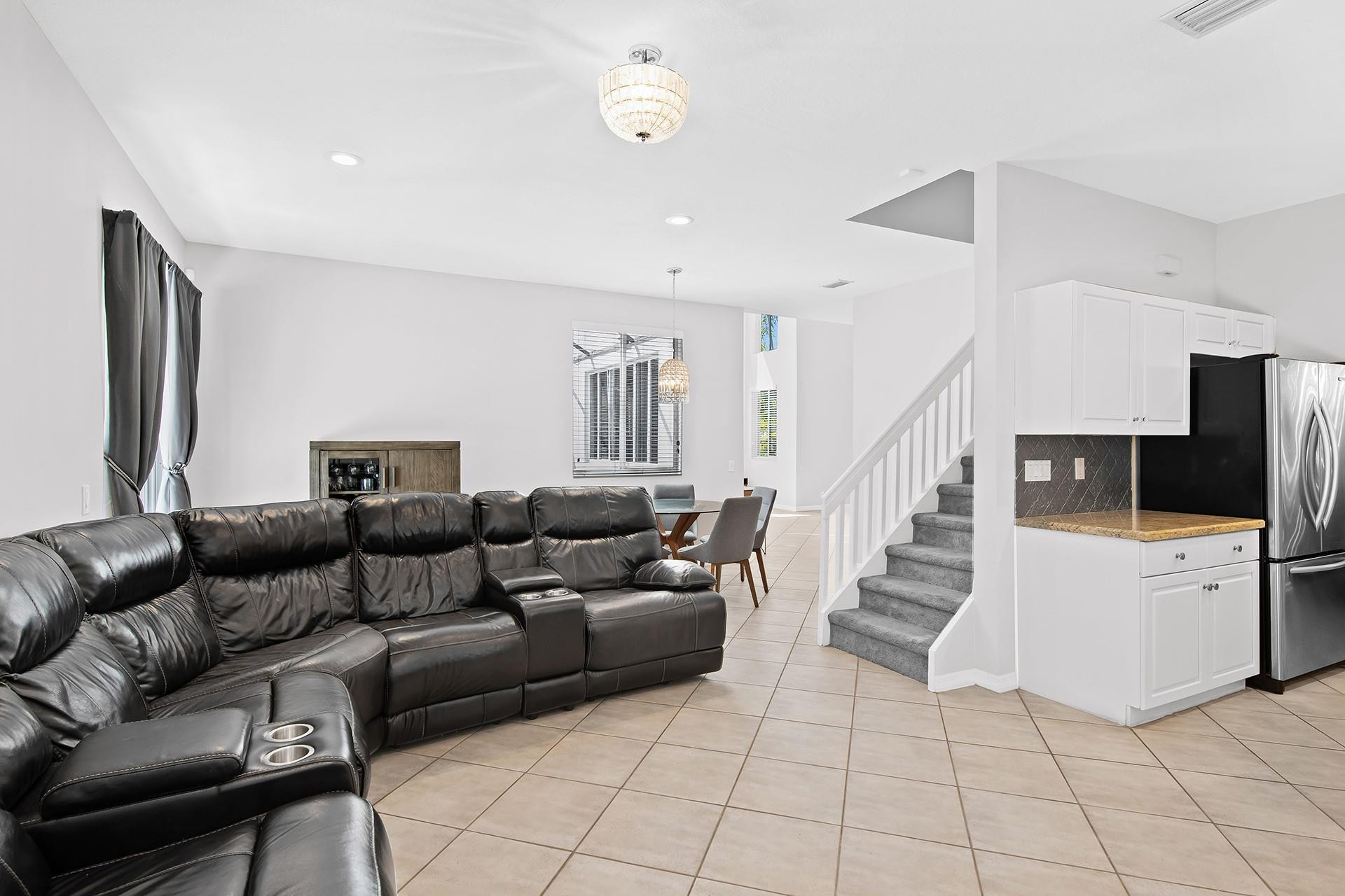 1204 Camellia Cir