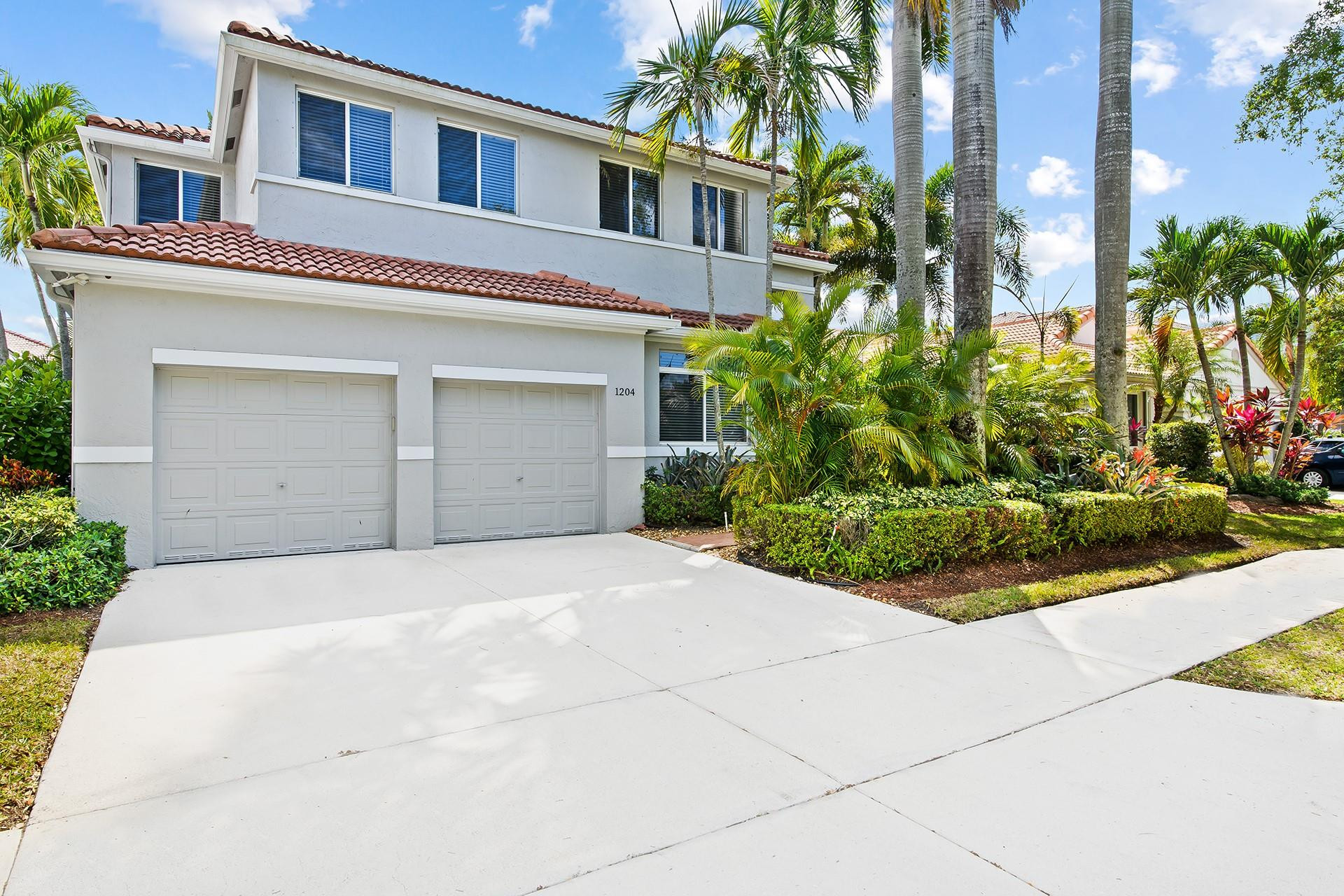 1204 Camellia Cir