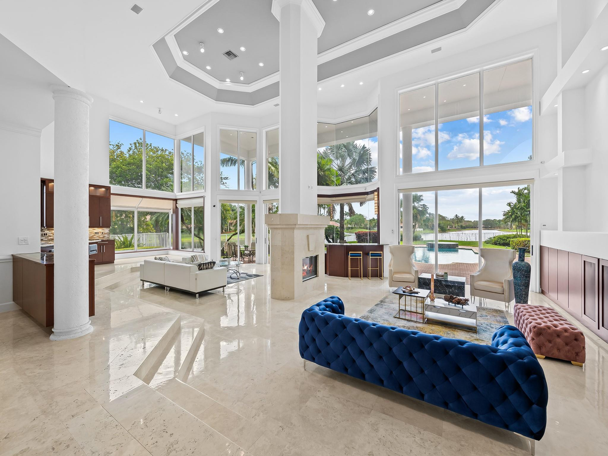 3360 Bridle Path Ln