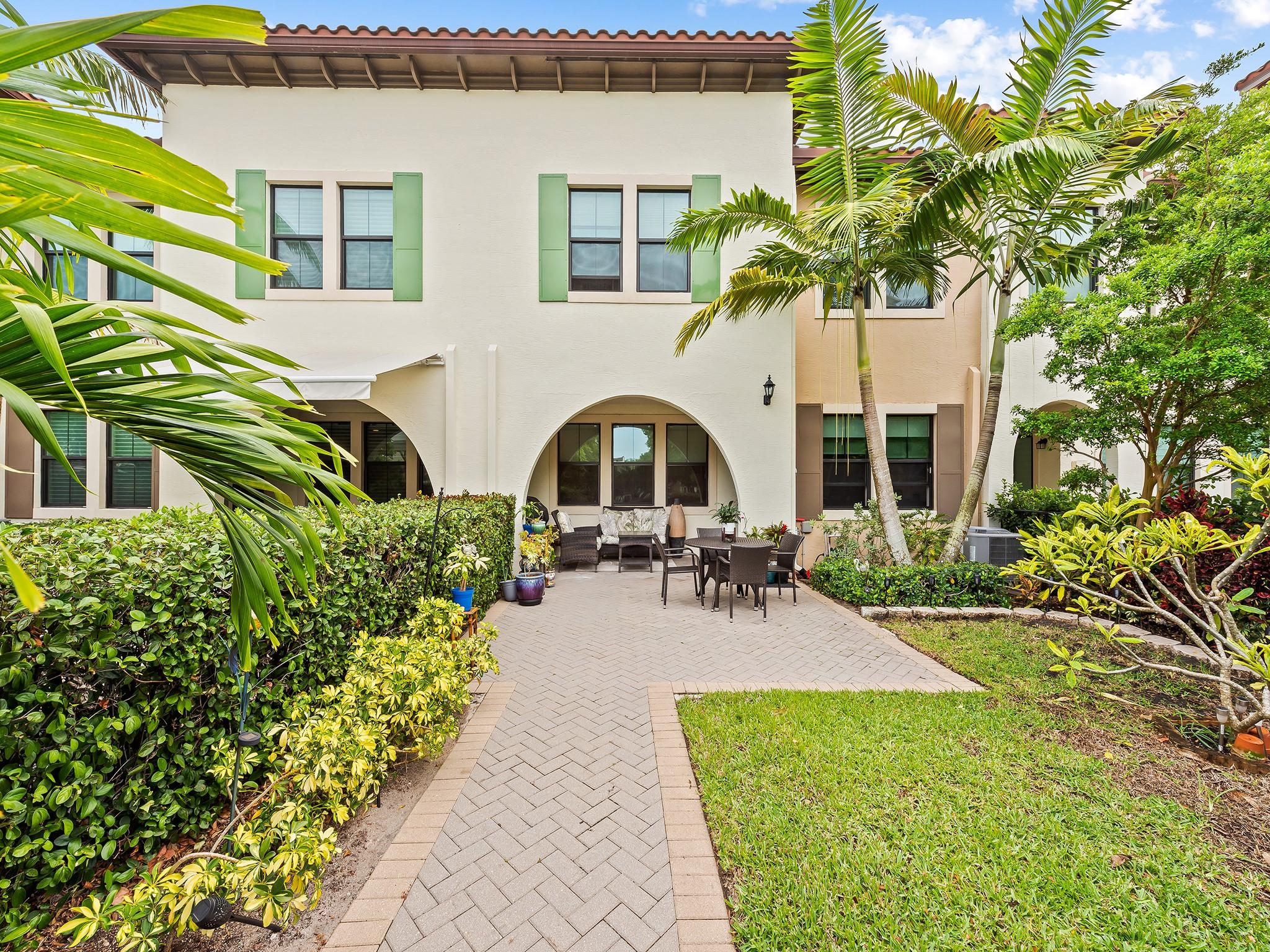 2963 NW 124th Way