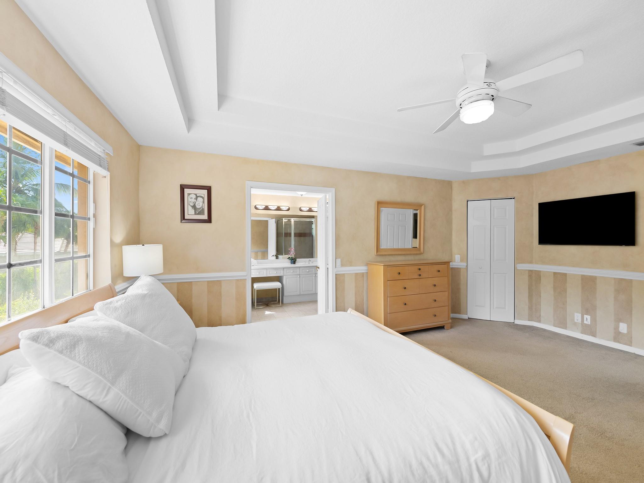 2459 Greenbrier Ct
