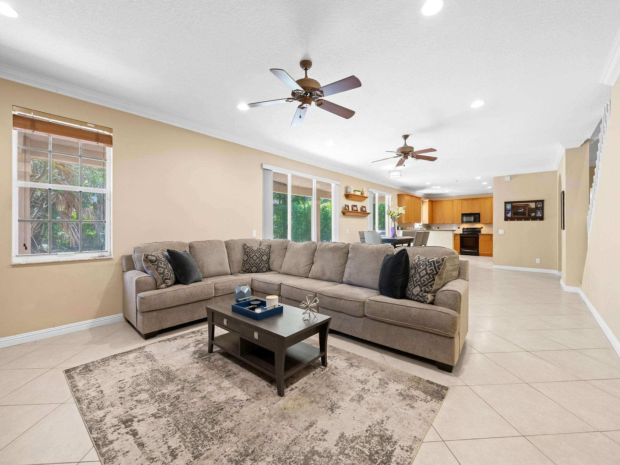 2459 Greenbrier Ct
