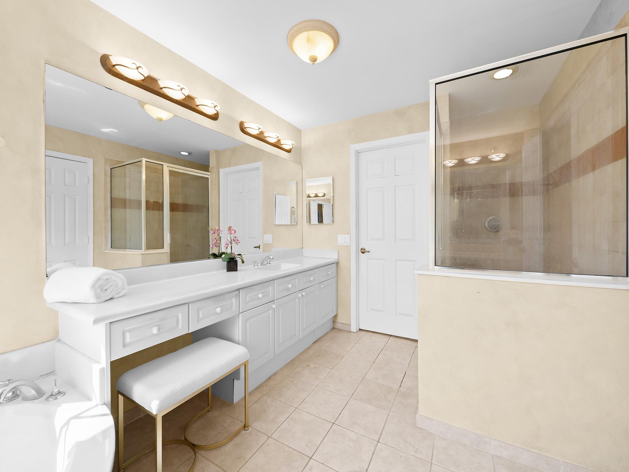 2459 Greenbrier Ct