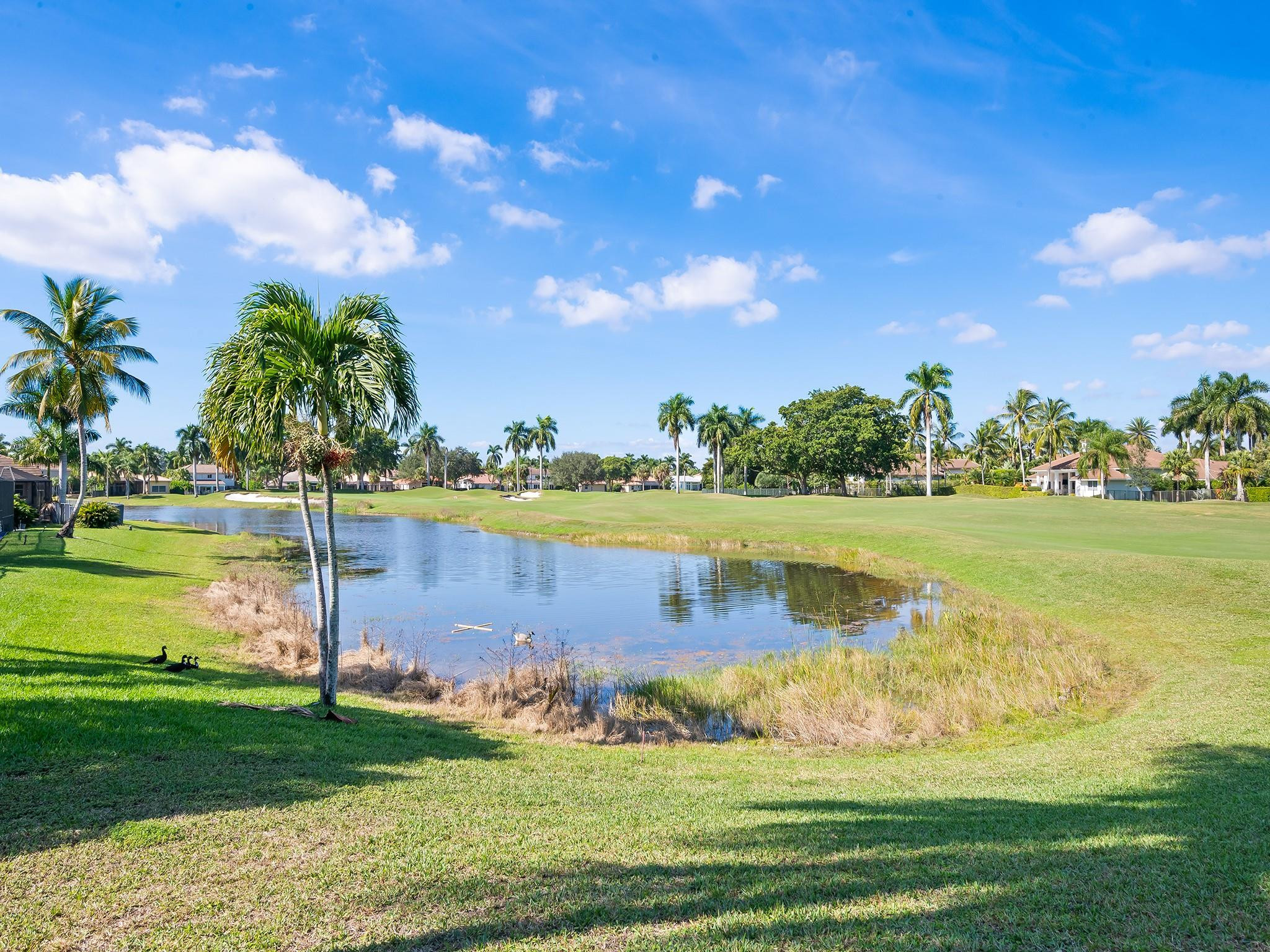 2583 Mayfair Ln