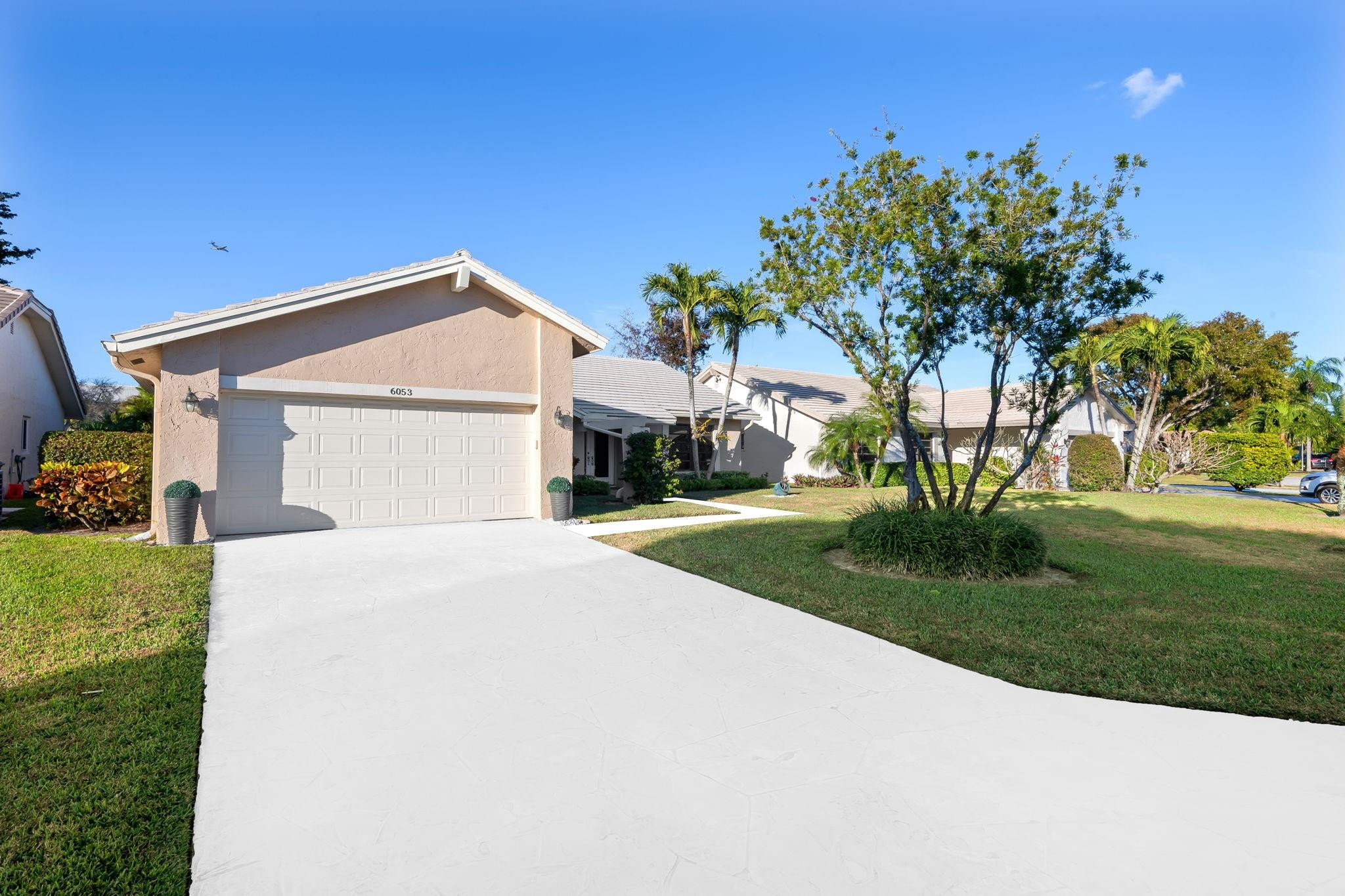 6053 Petaluma Drive