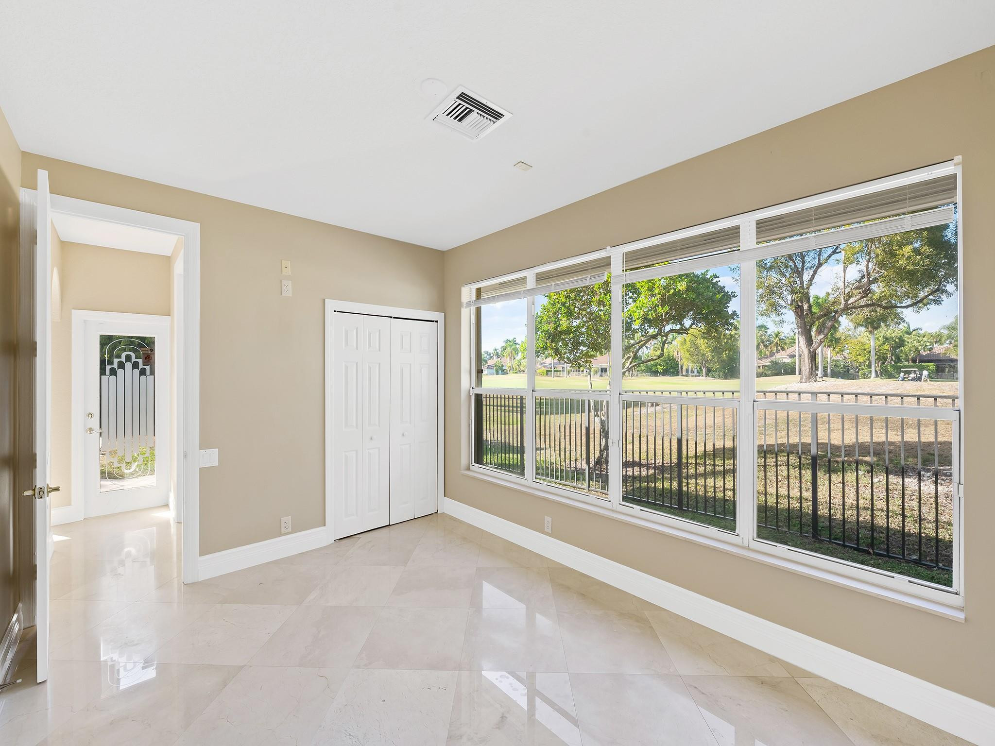 2579 Mayfair Lane