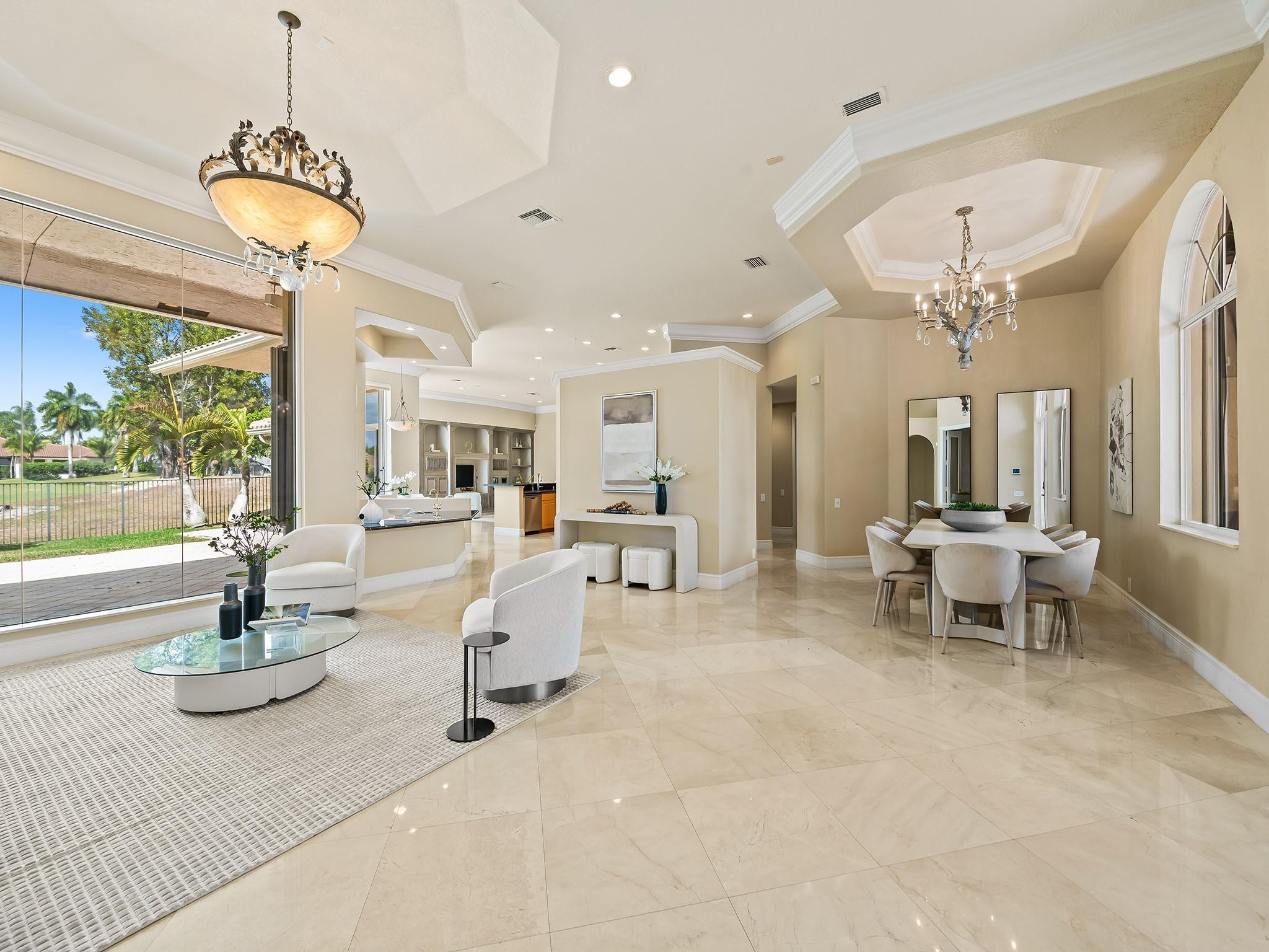 2579 Mayfair Lane