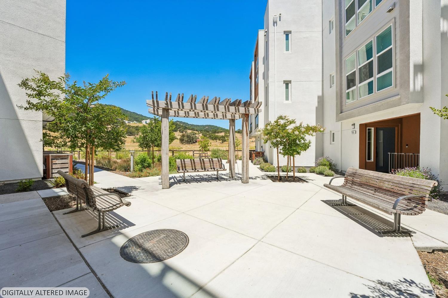 553 Valley Oaks Circle