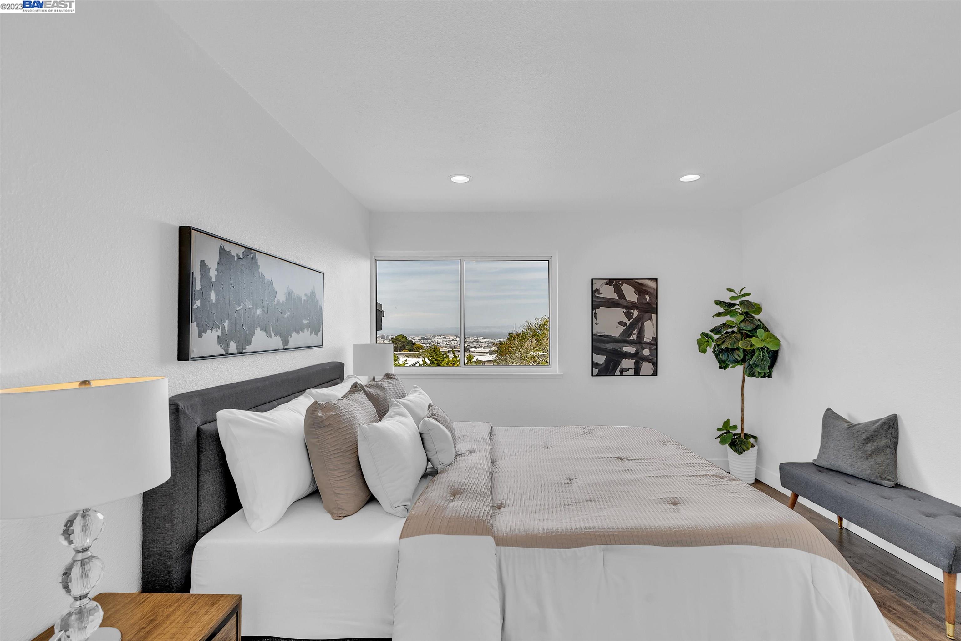 3850 Fairfax Way