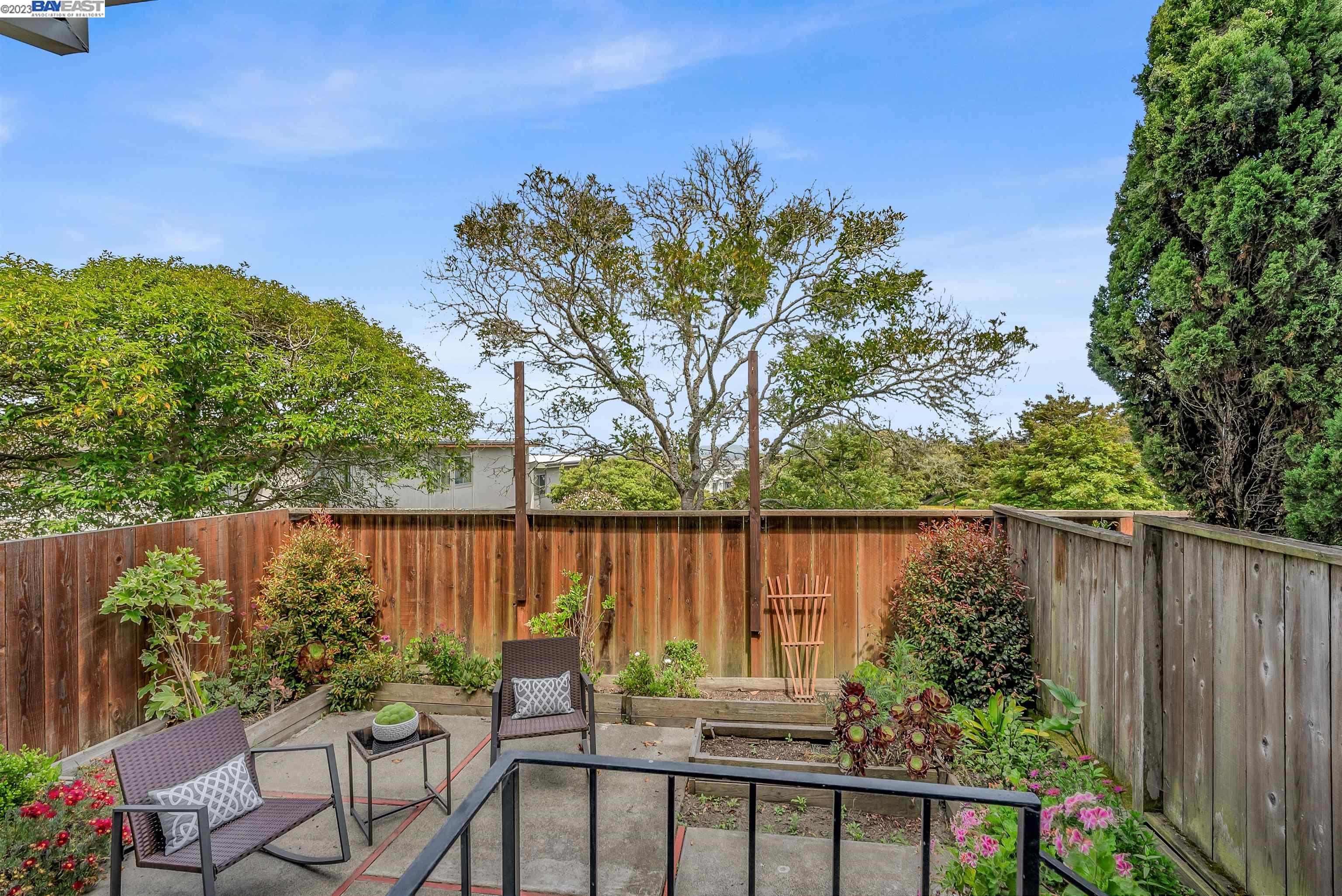 3850 Fairfax Way