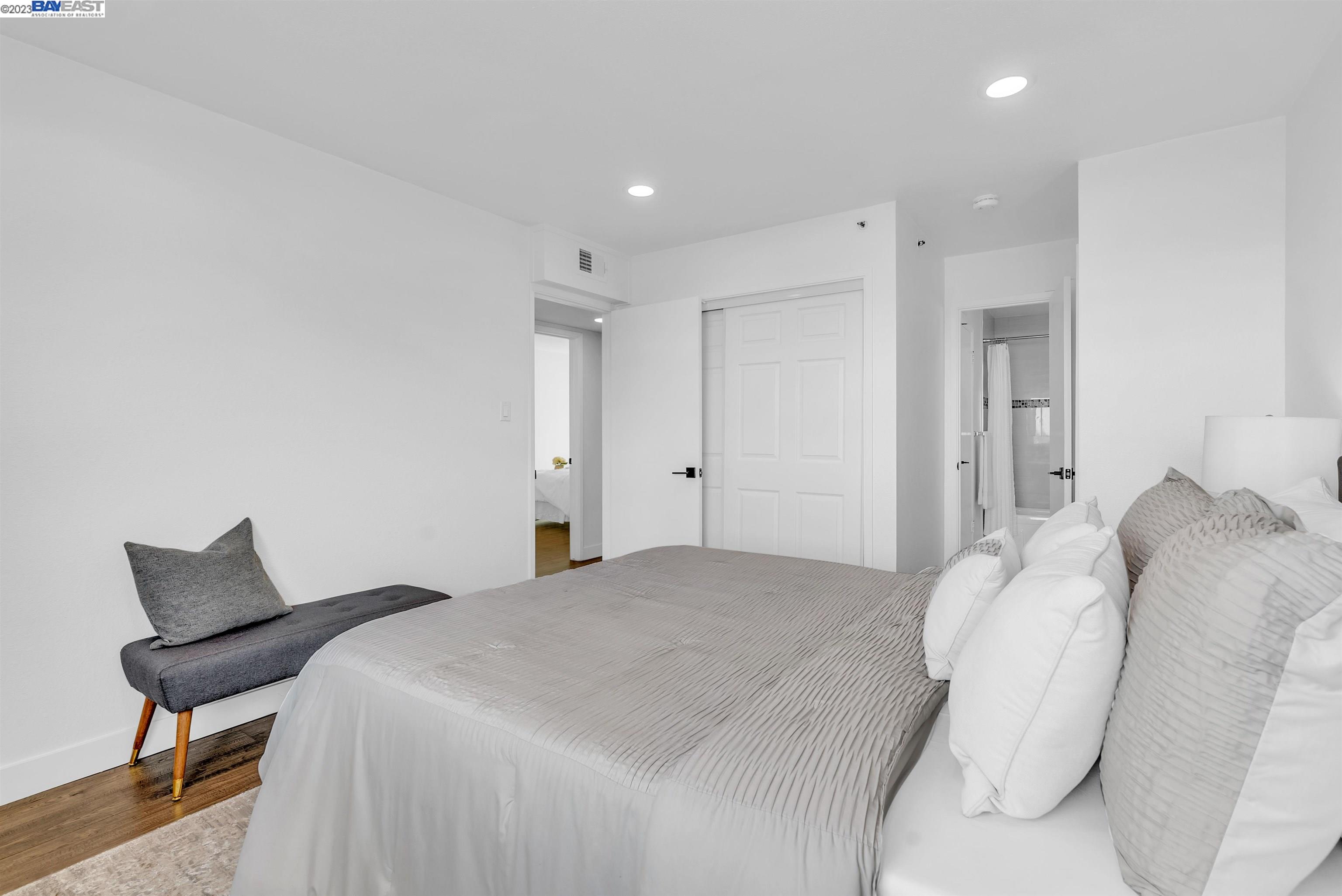 3850 Fairfax Way