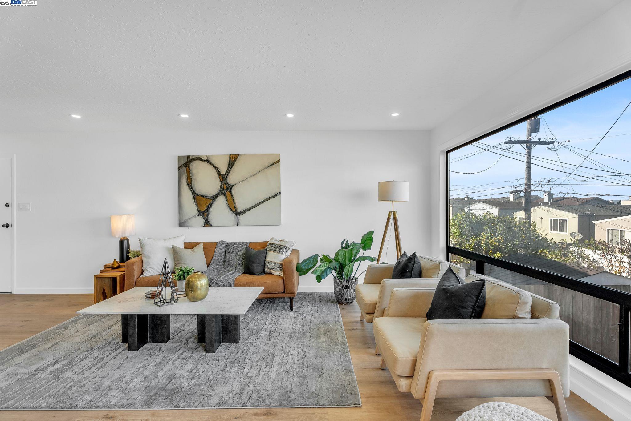 246 Alta Loma Ave