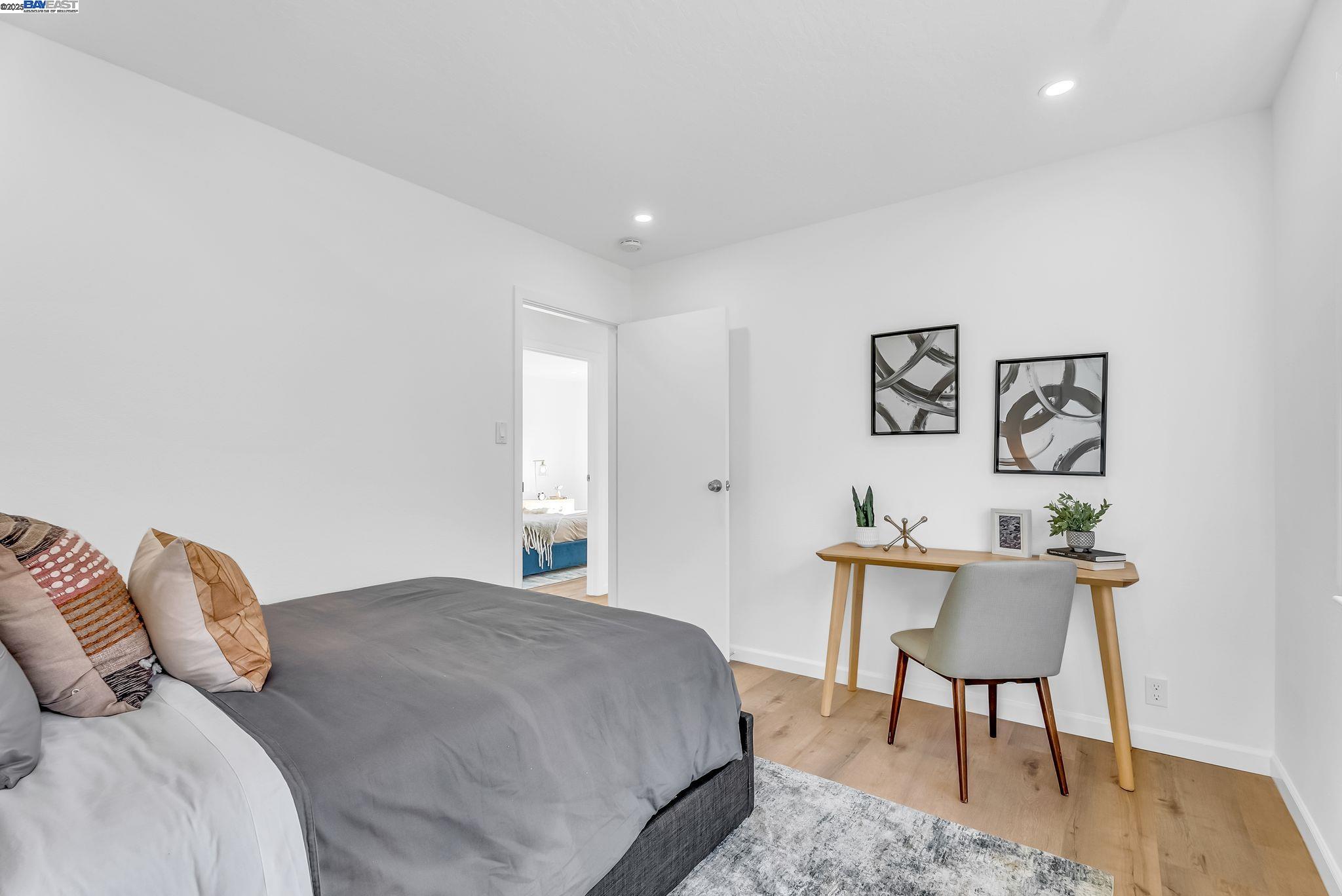 246 Alta Loma Ave