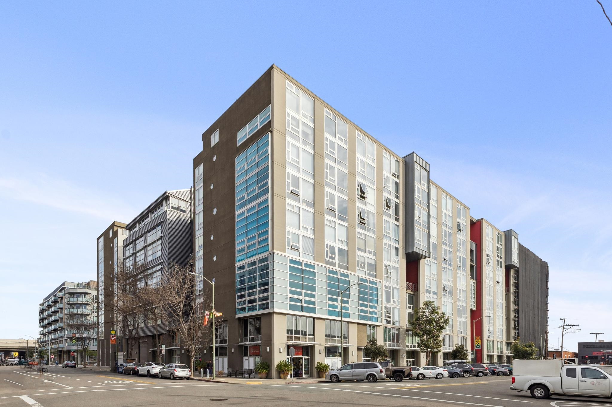 311 Oak St # 720