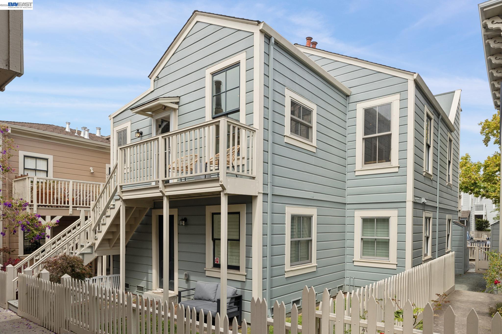 800 Delaware Street # 1020