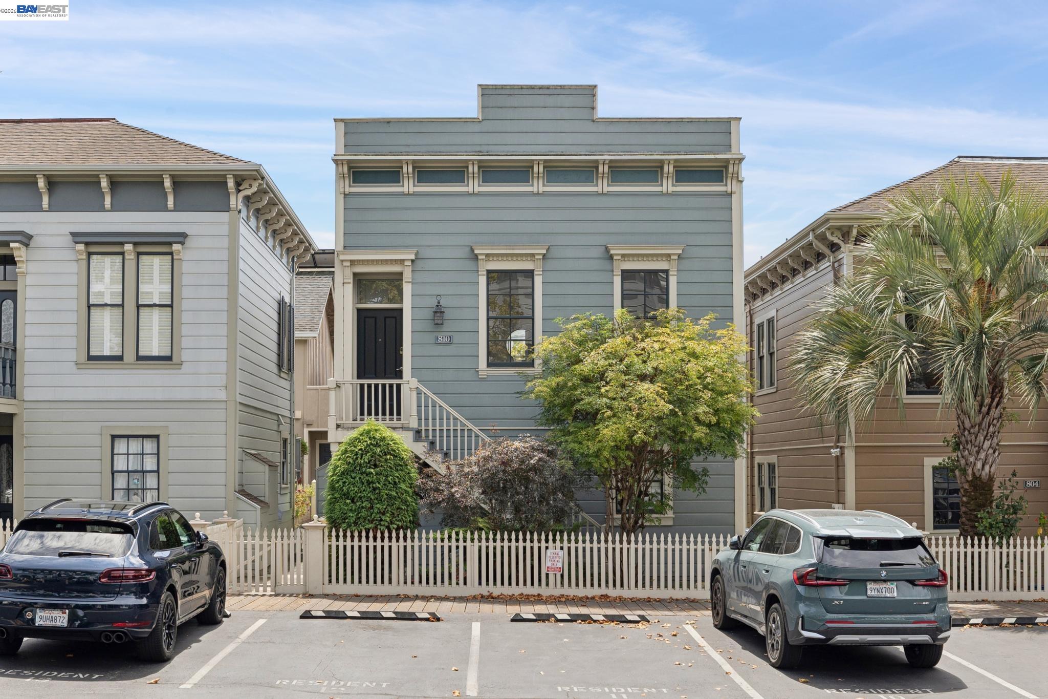 800 Delaware Street # 1020