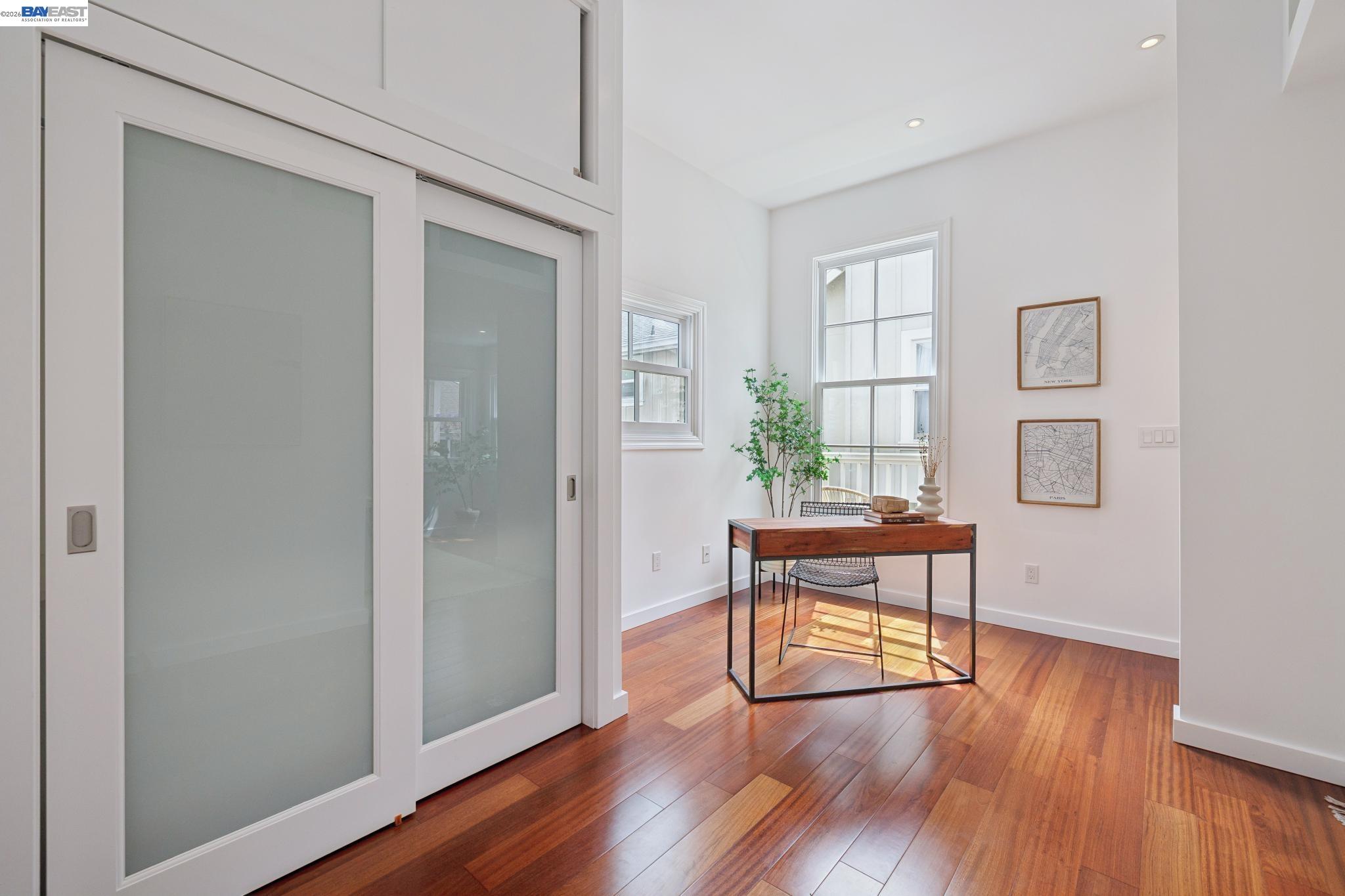 800 Delaware Street # 1020