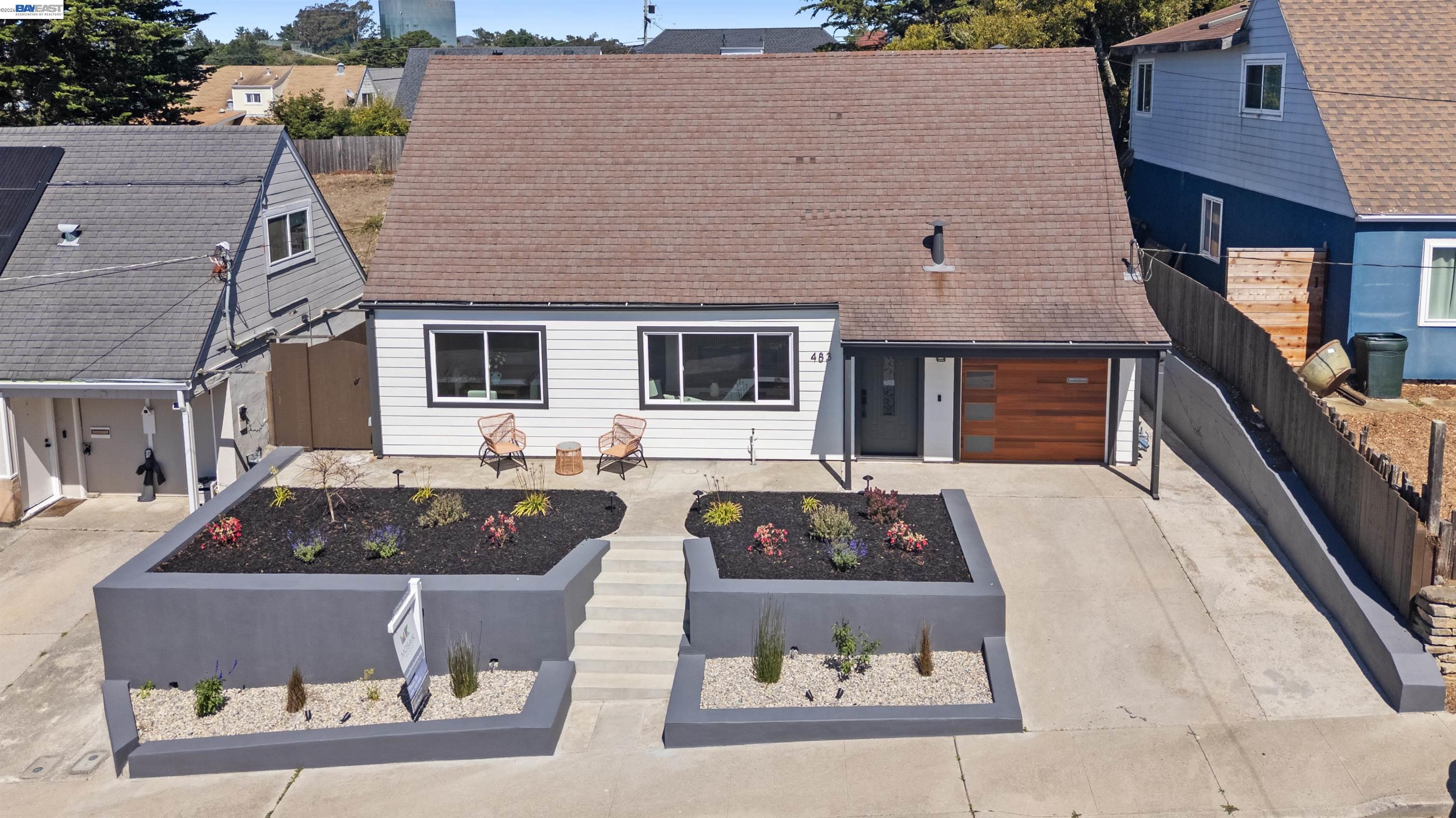 483 Heathcliff Dr