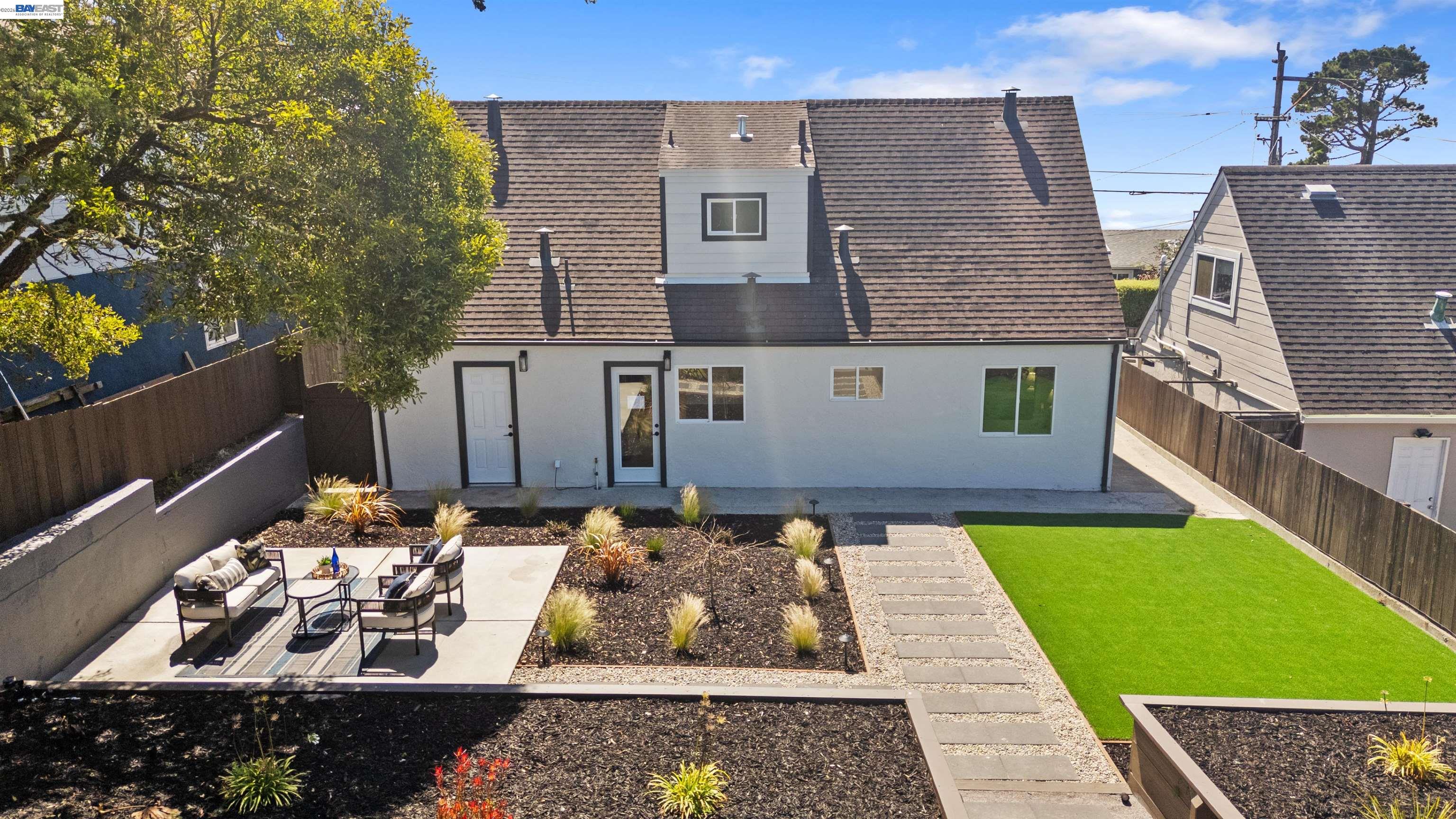 483 Heathcliff Dr
