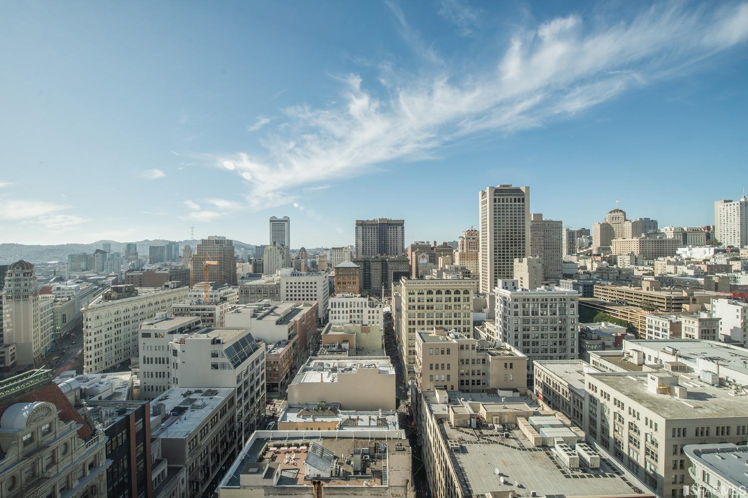 690 Market Street Unit: 2201