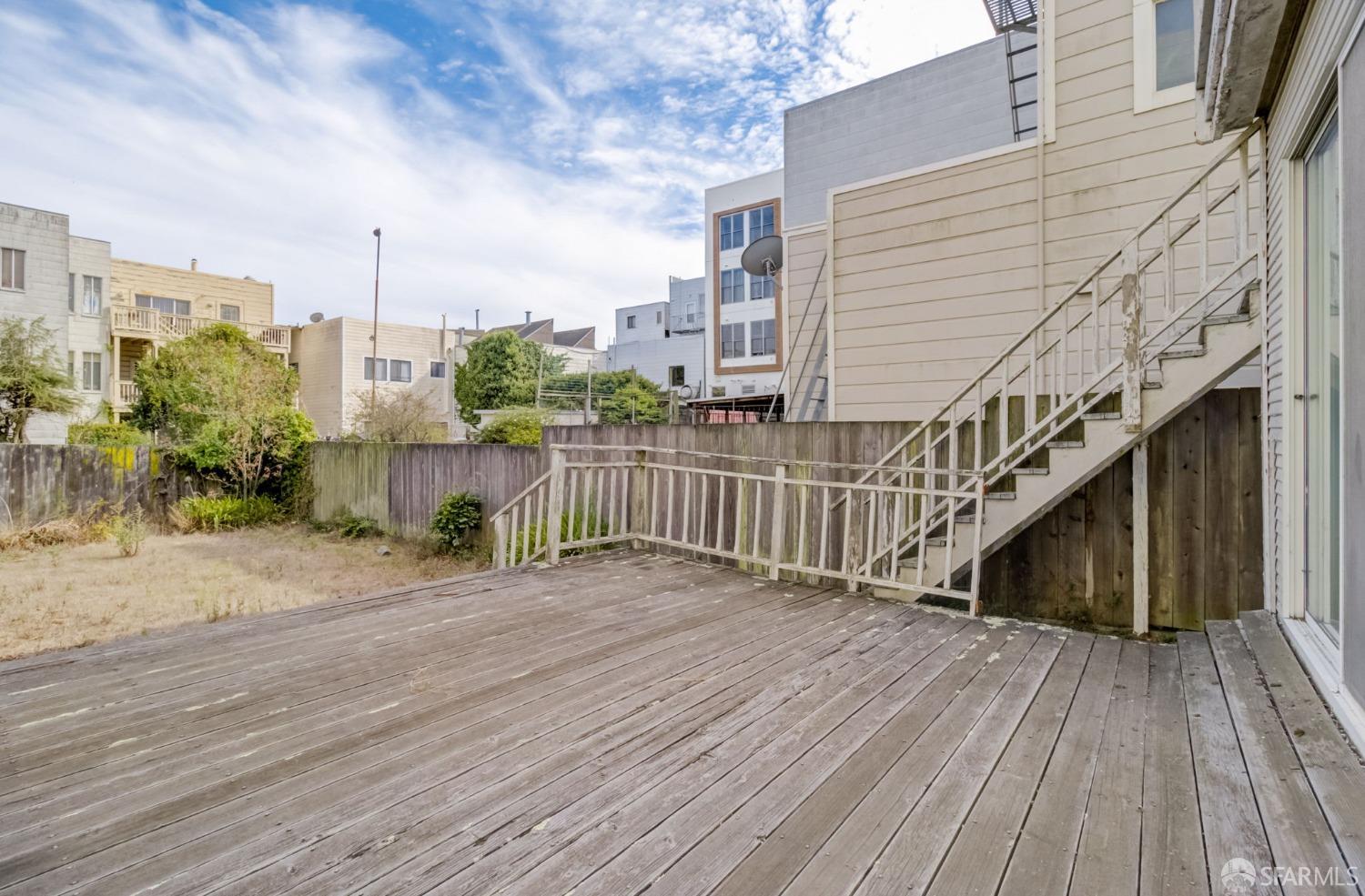 370-372 24th Avenue