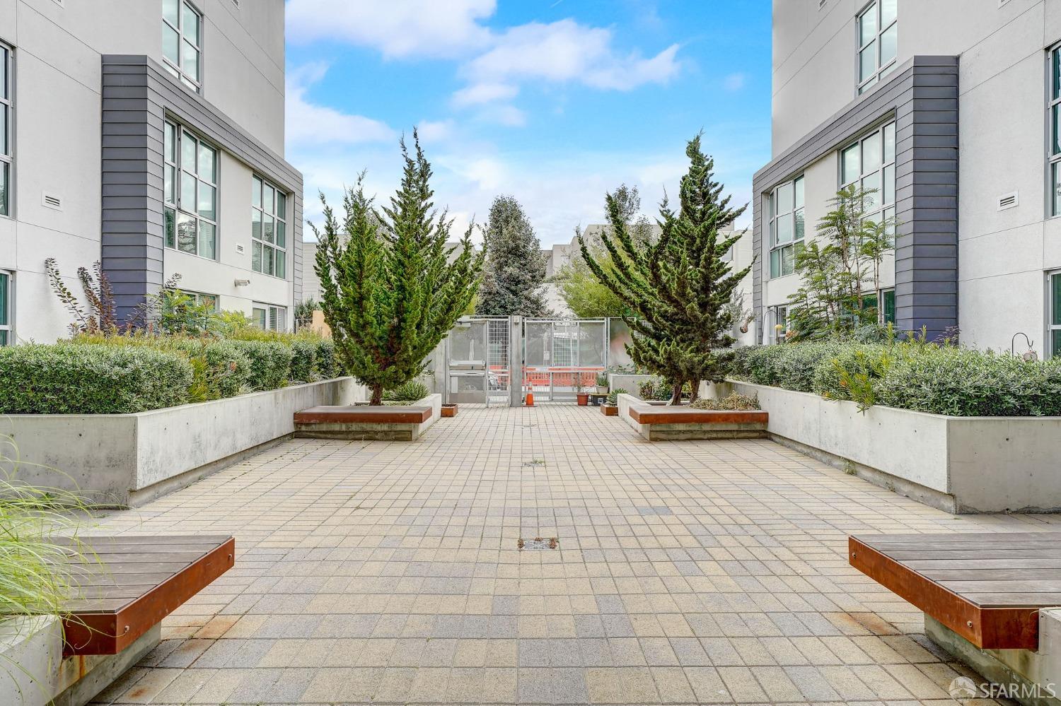 451 Donahue Street # 304
