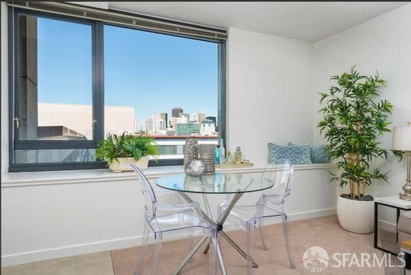 260 King Street # 861