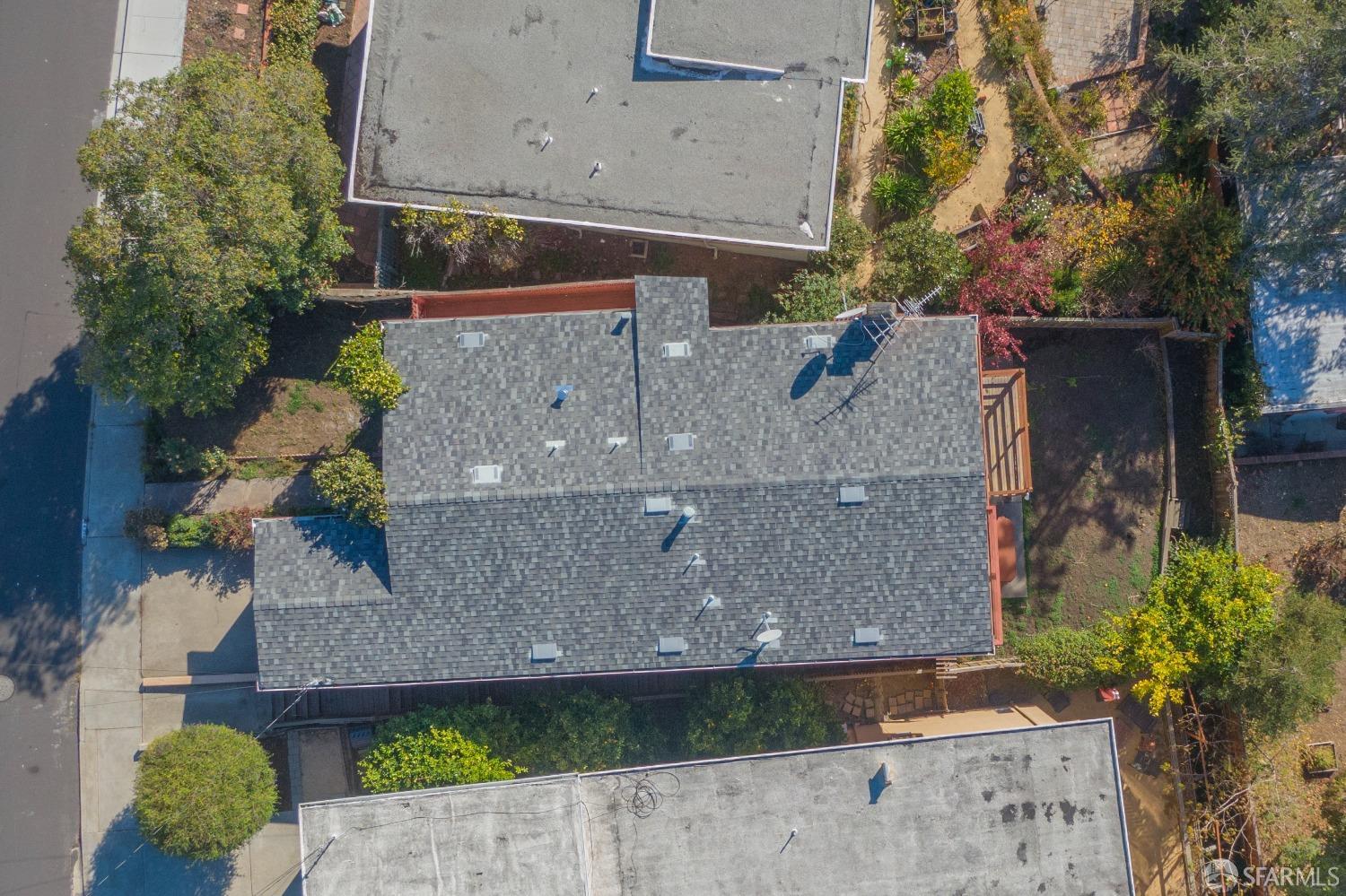 2437 Edwards Avenue