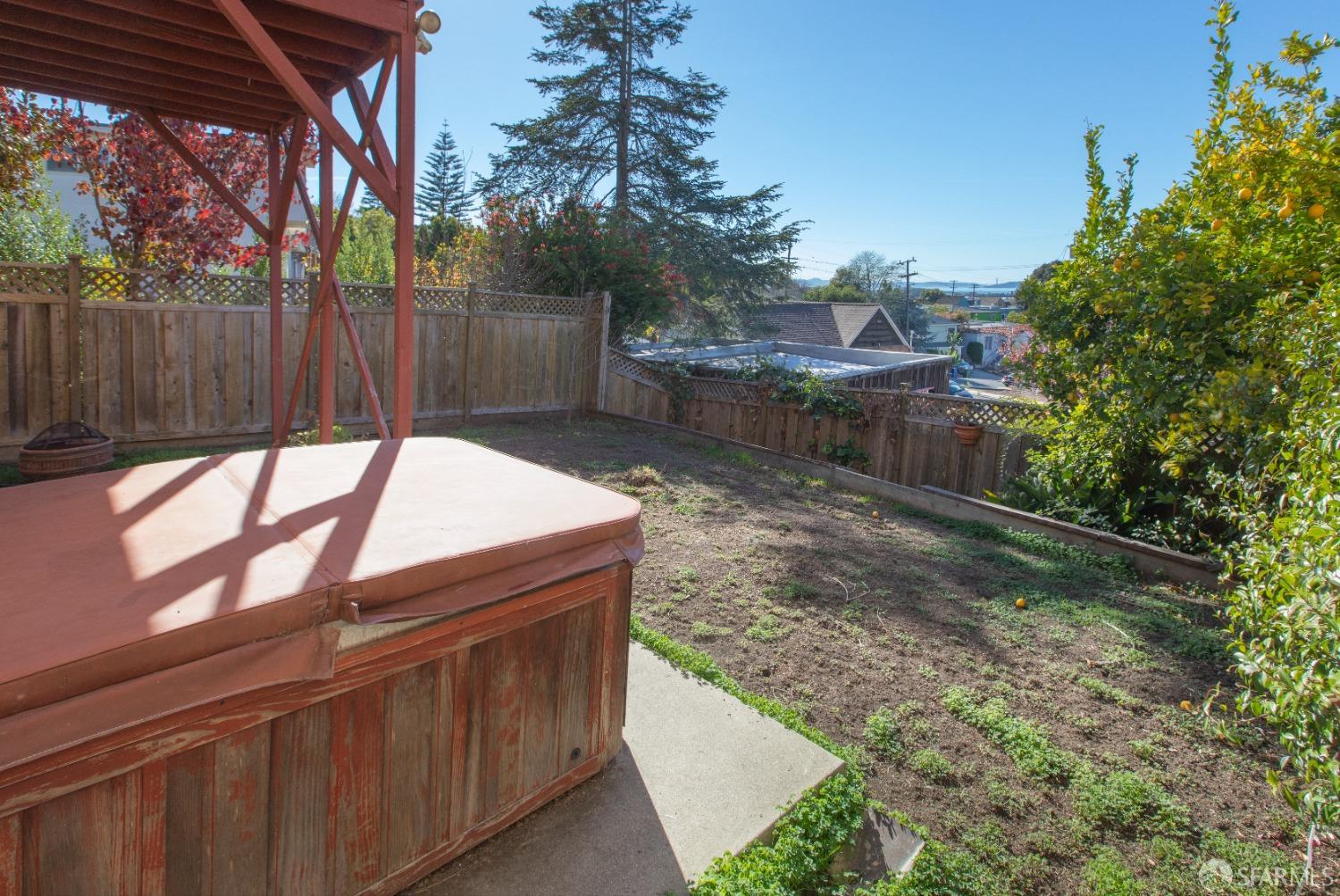 2437 Edwards Avenue