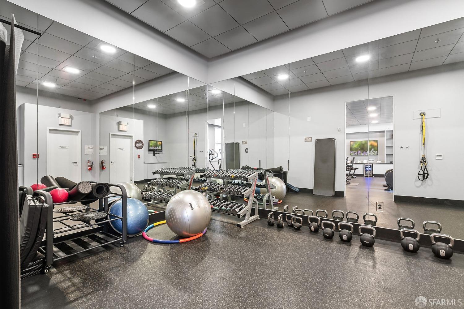 690 Market Street # 1605