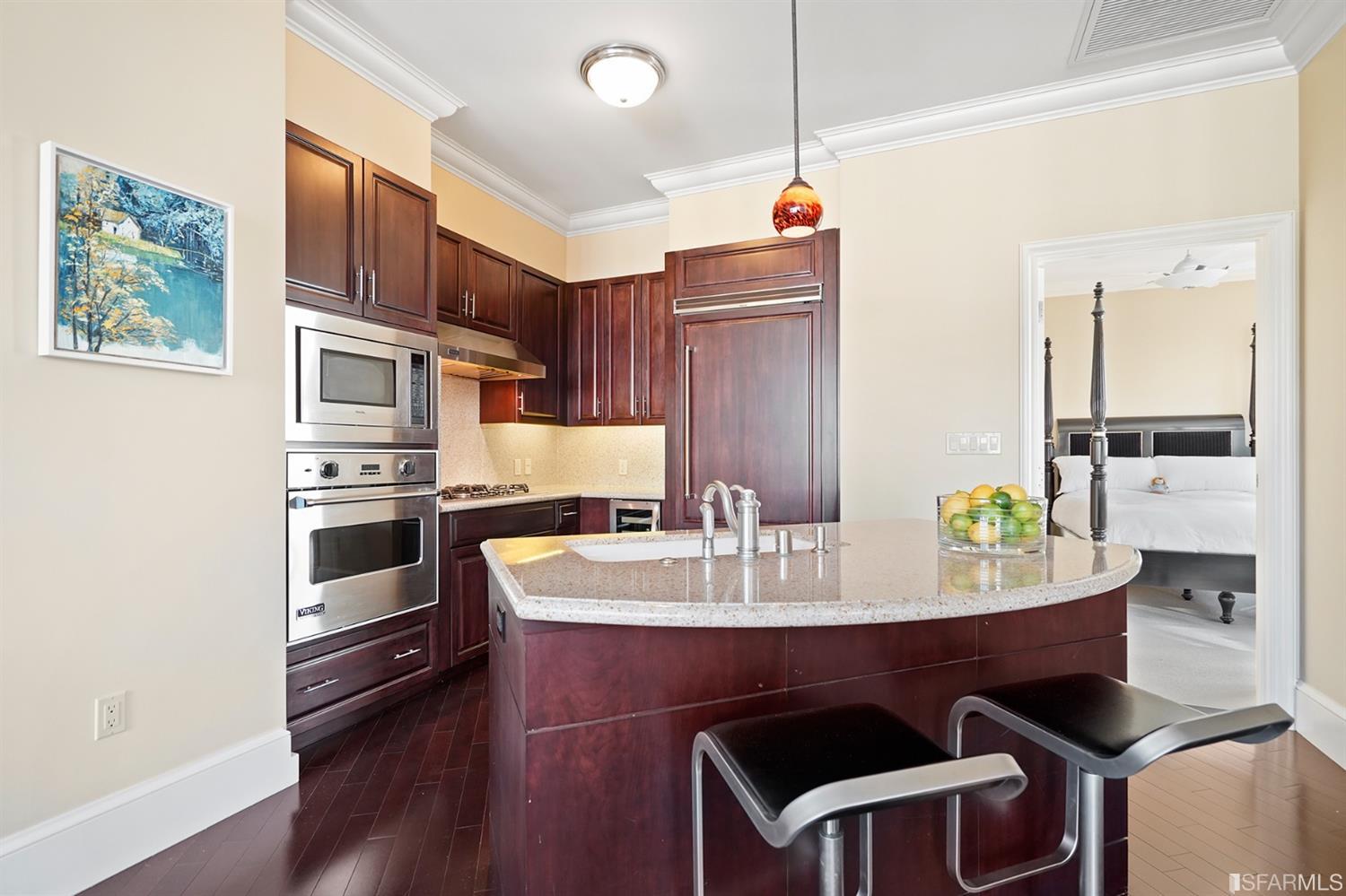 690 Market Street # 1605