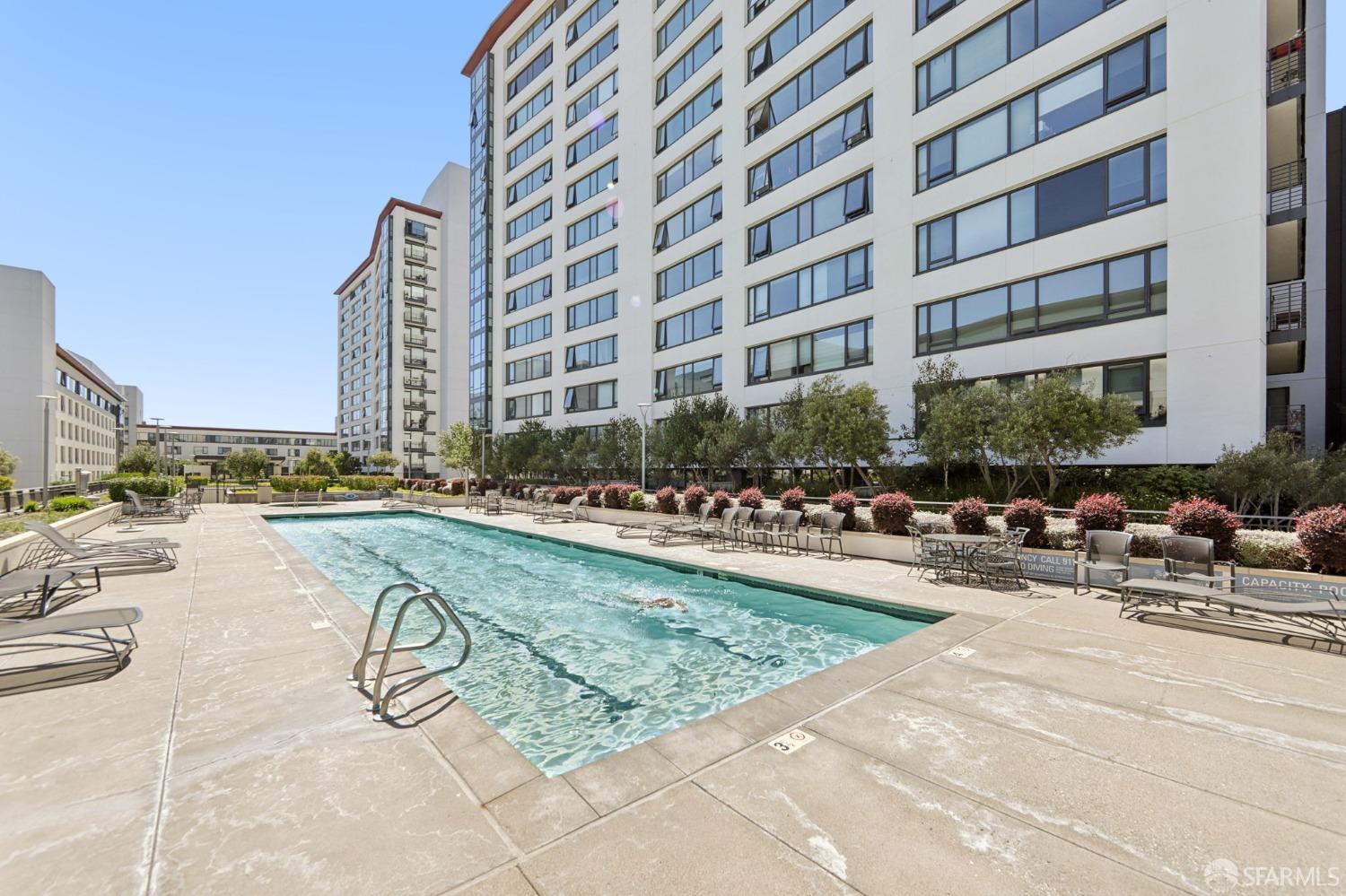 250 King Street # 1612