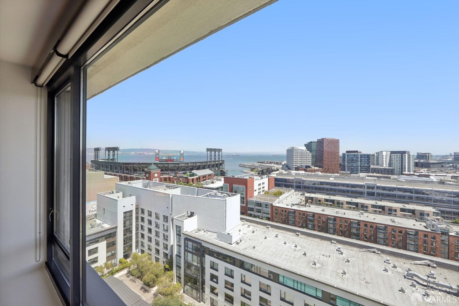 250 King Street # 1612
