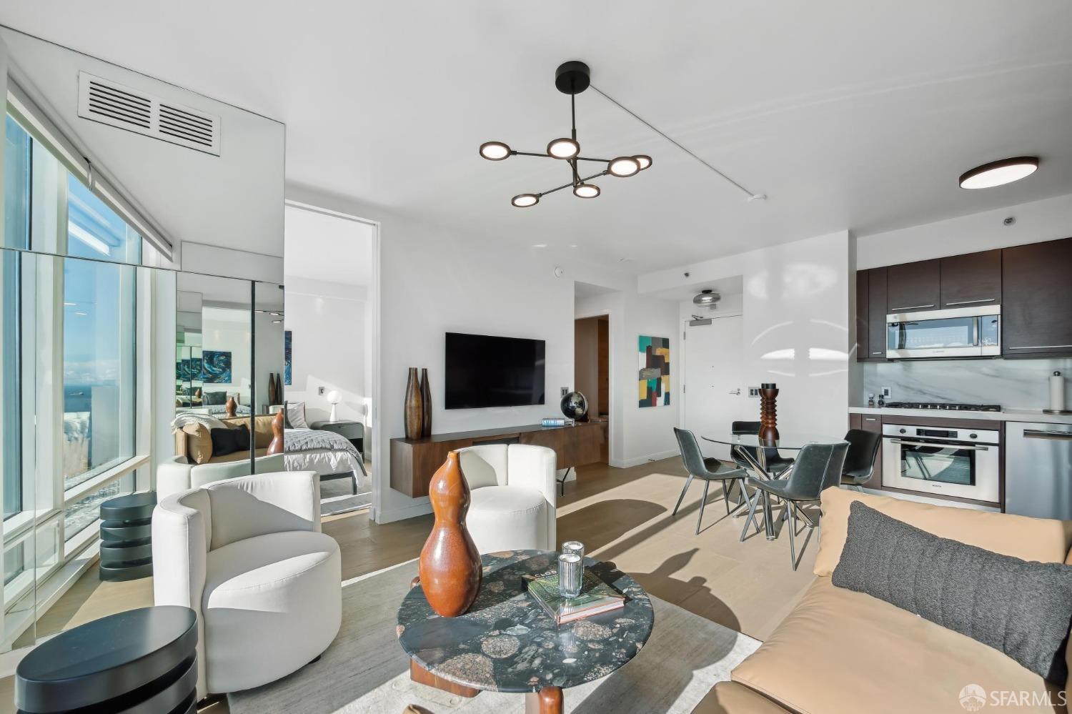 425 1st Street # 4404