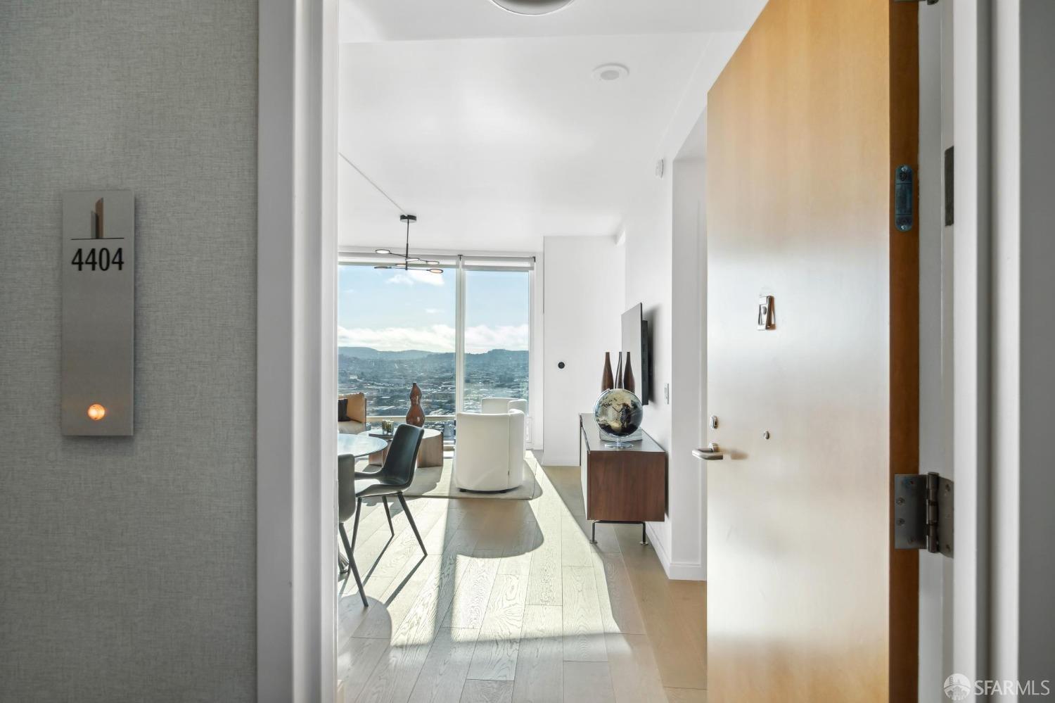 425 1st Street # 4404